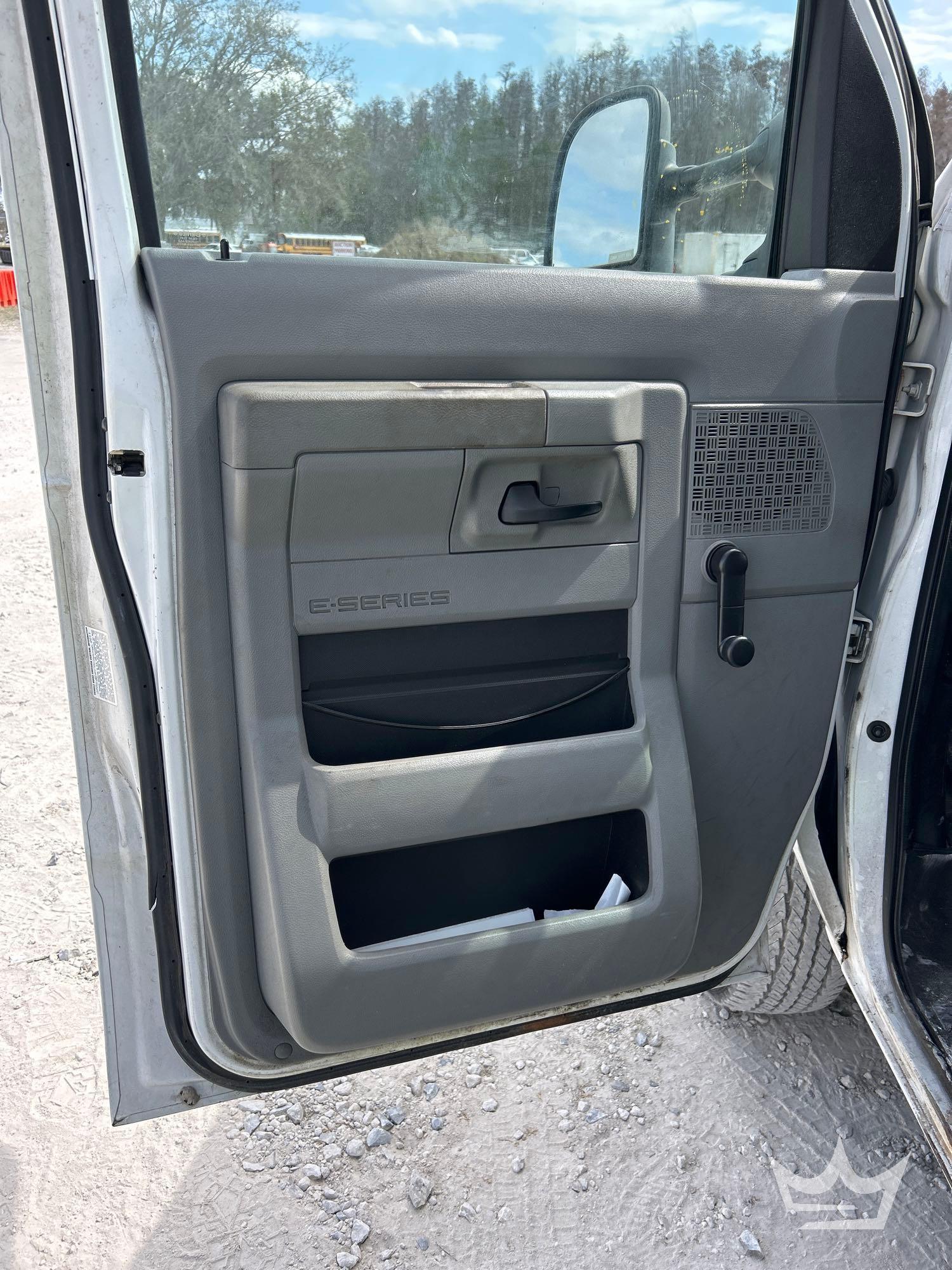 2012 Ford E450