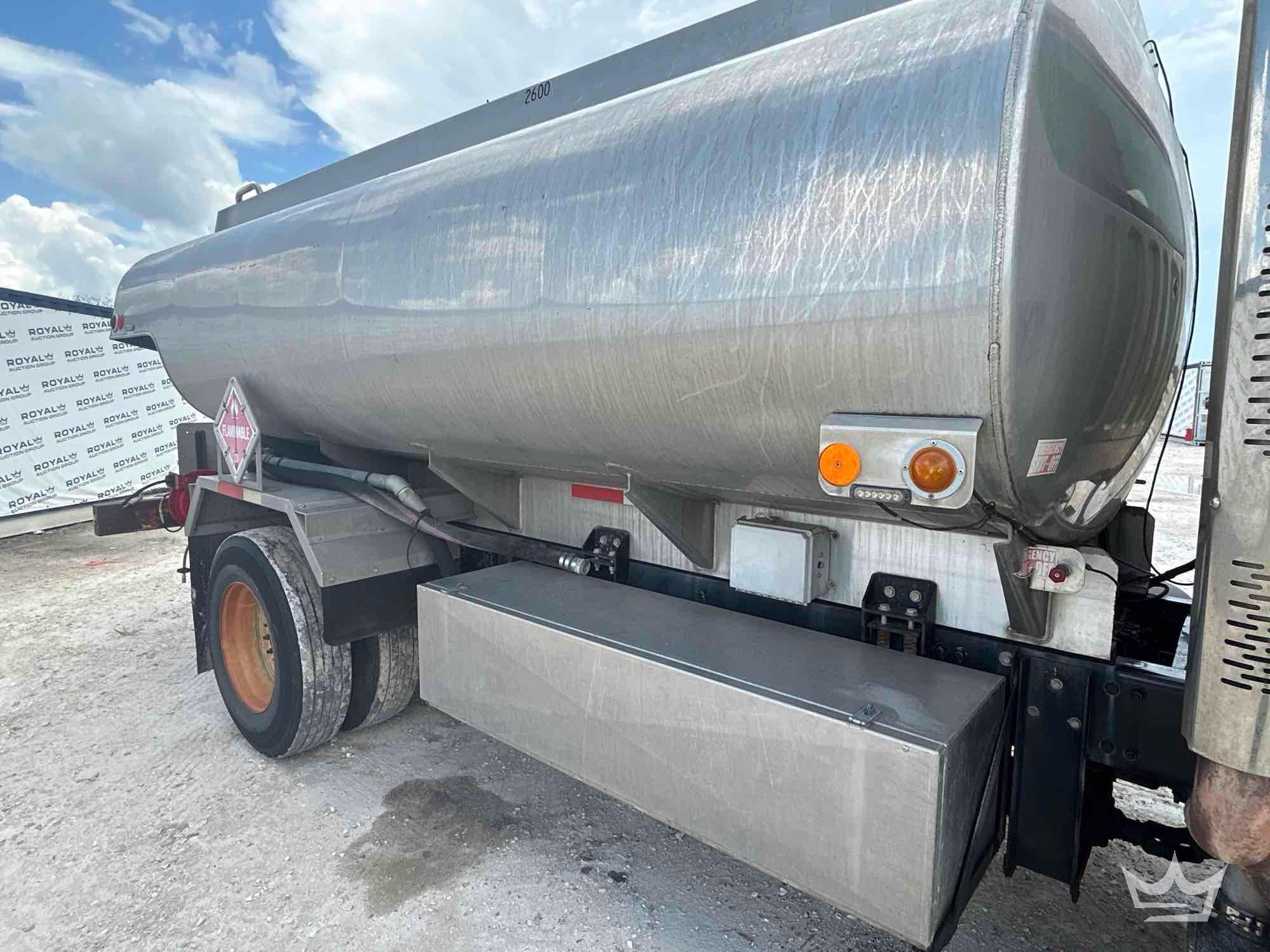 2009 Freightliner M2 106