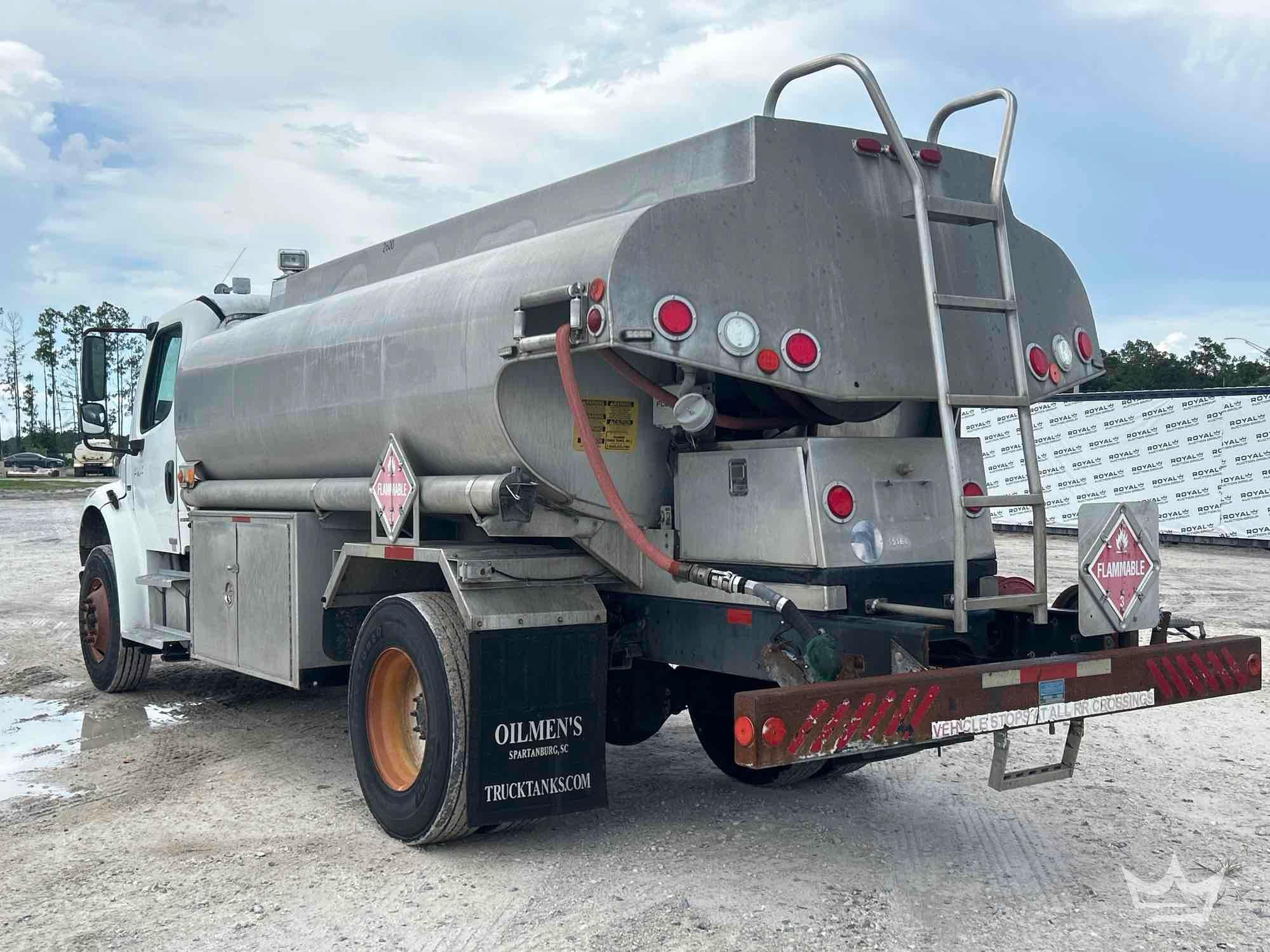 2009 Freightliner M2 106