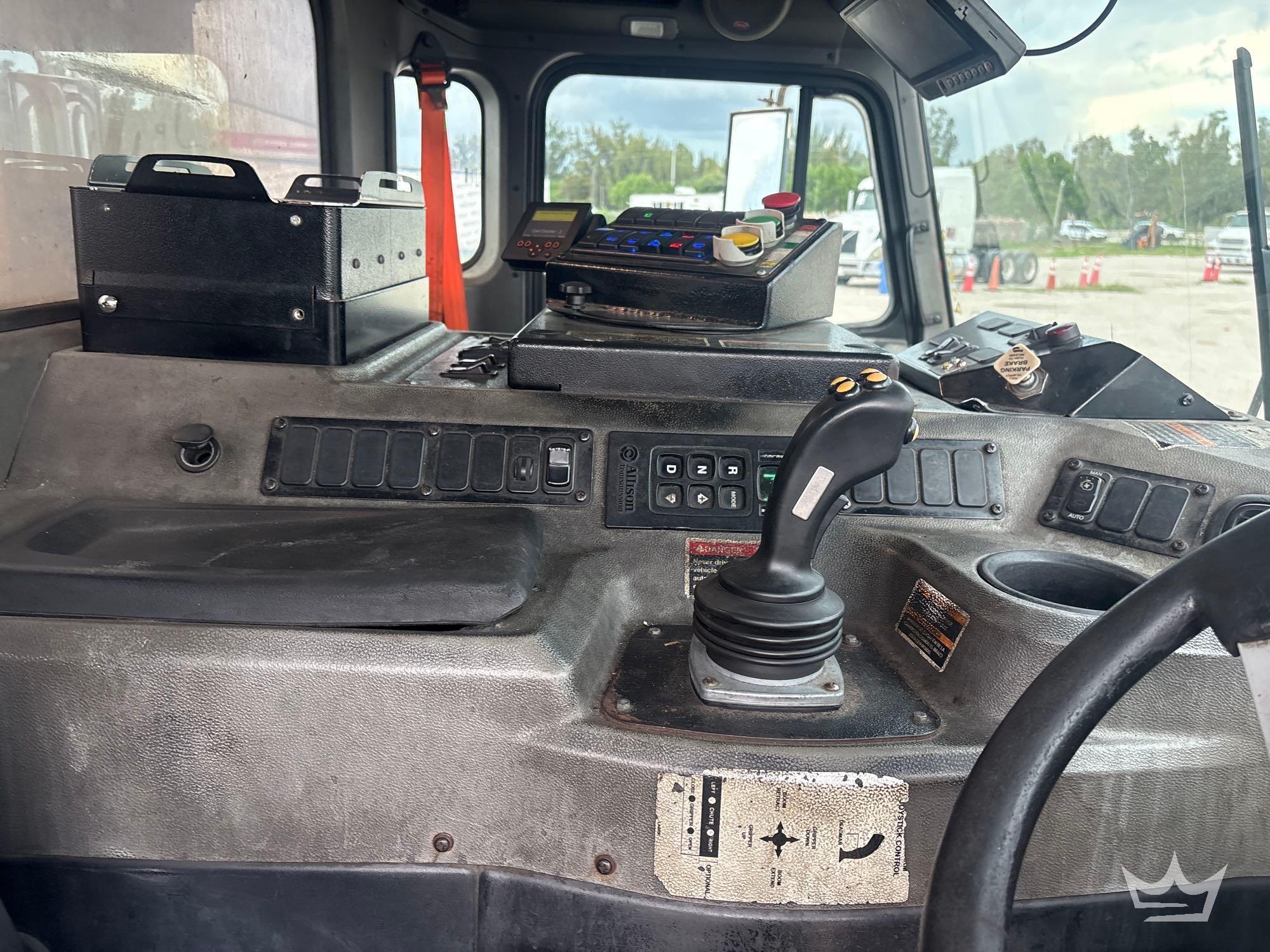 2019 Peterbilt 520