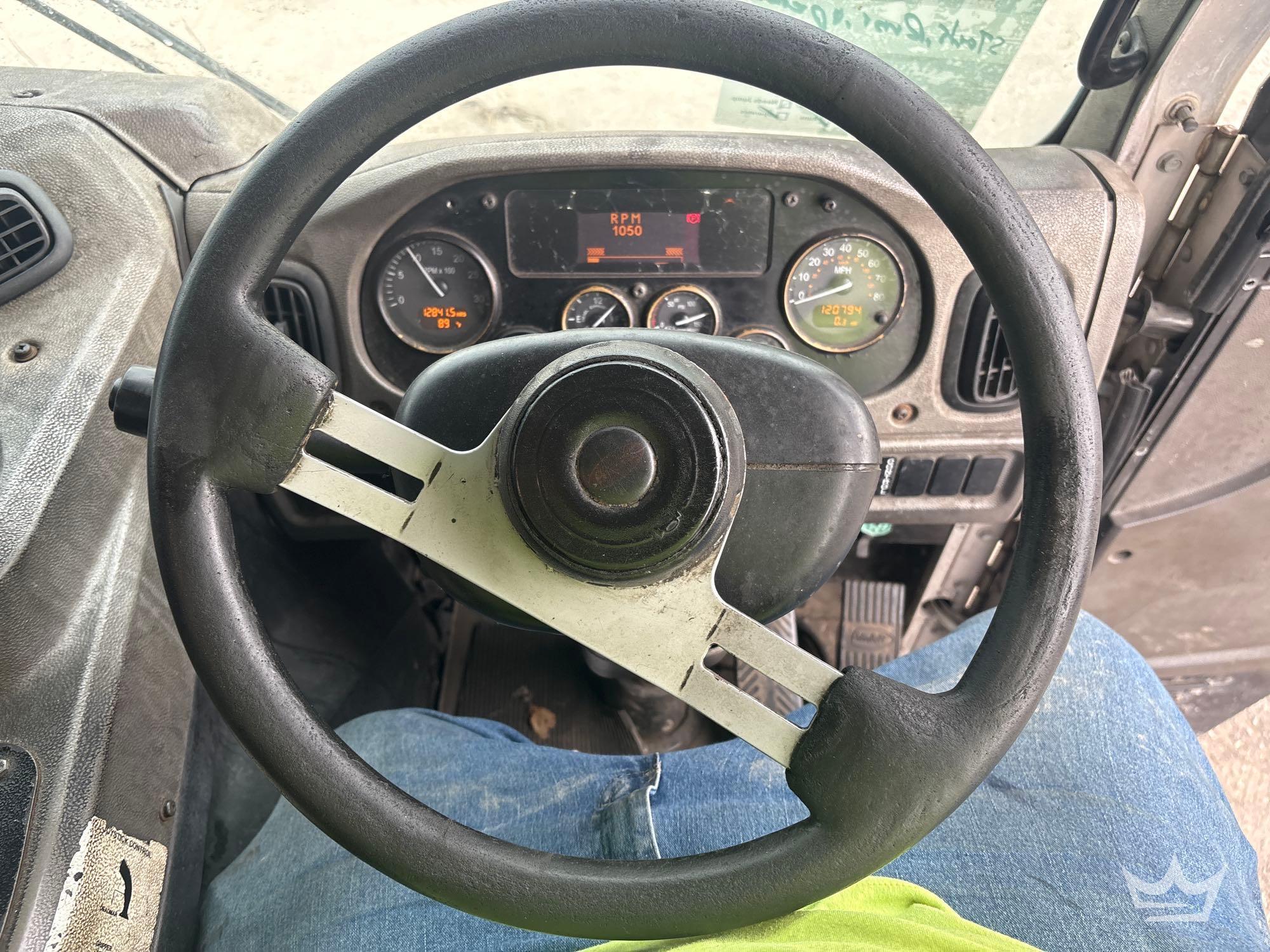 2019 Peterbilt 520