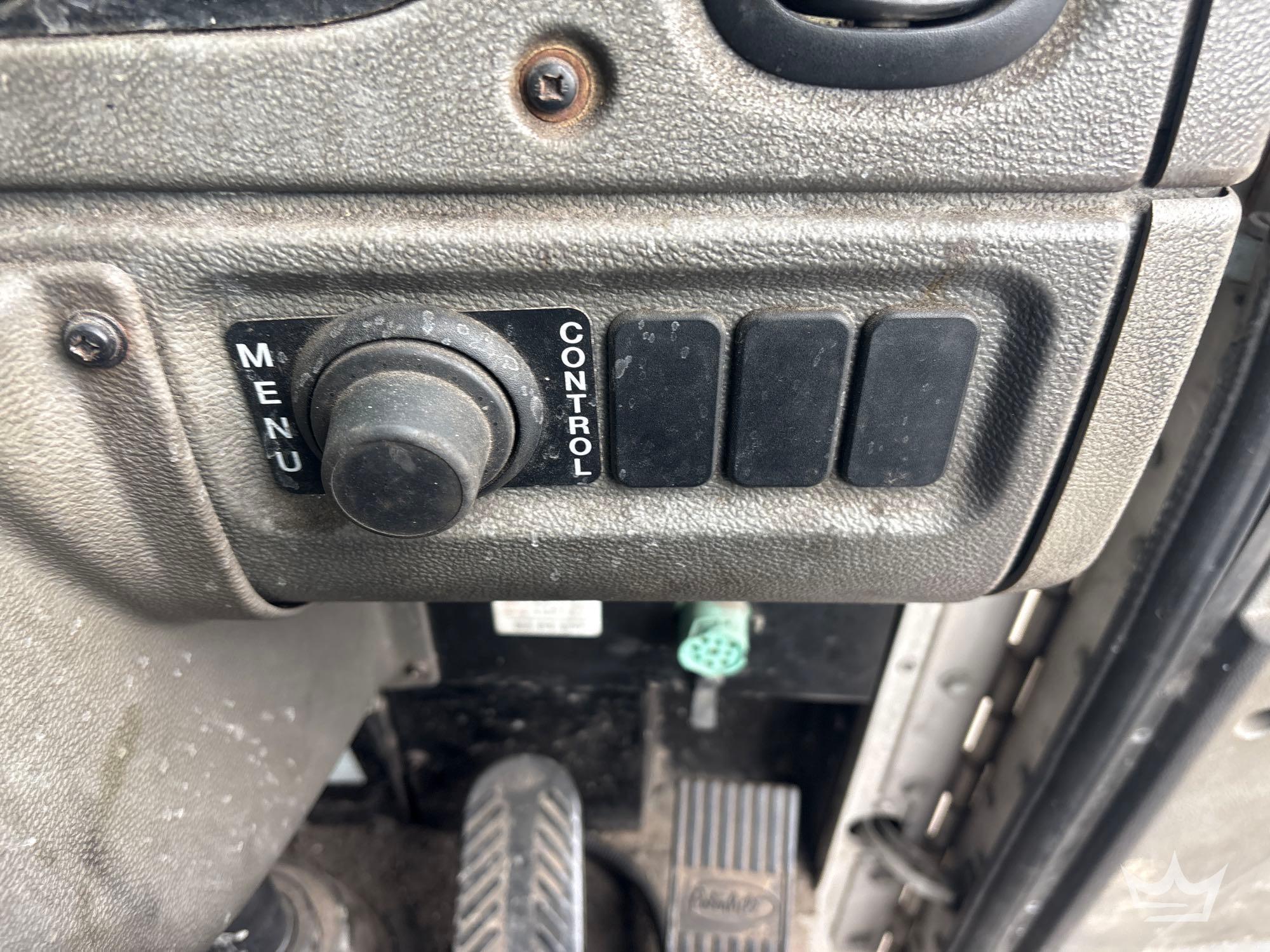 2019 Peterbilt 520