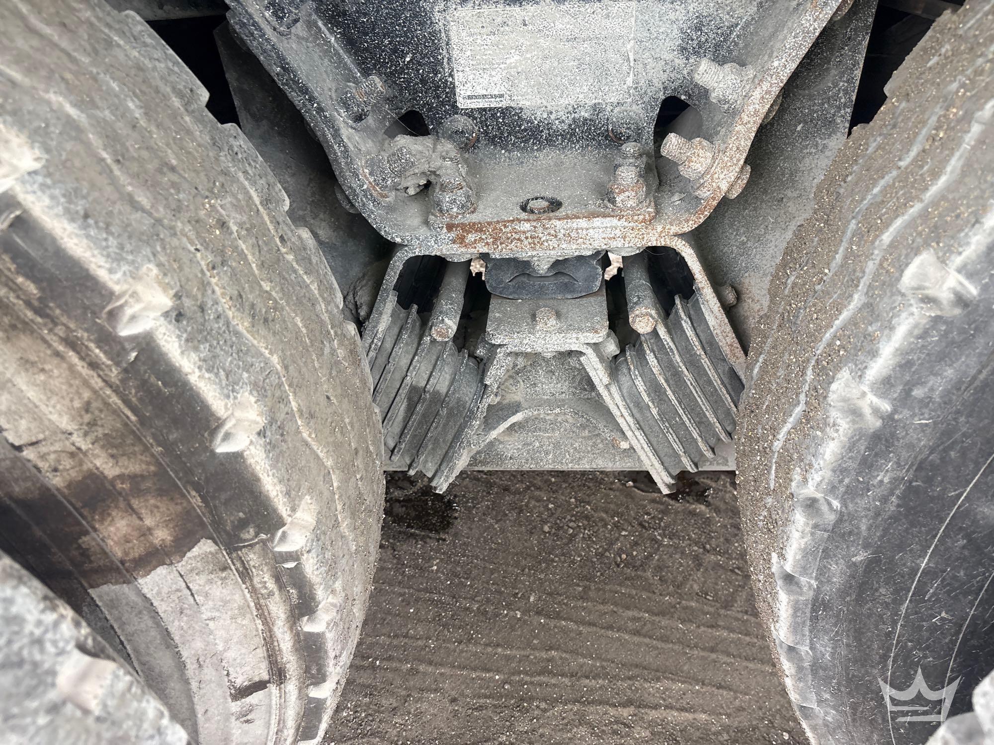 2019 Peterbilt 520