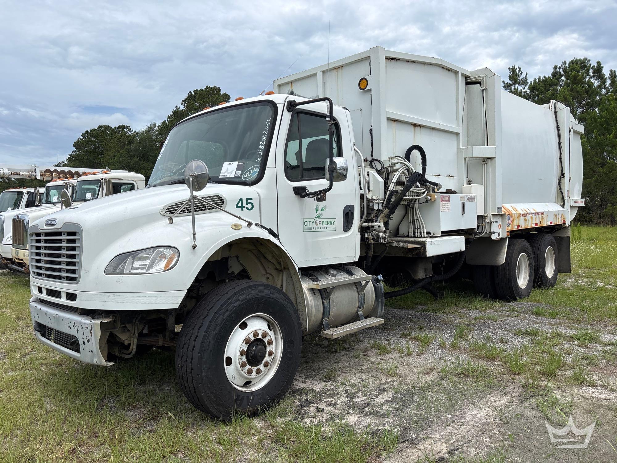 2019 Freightliner M2 106