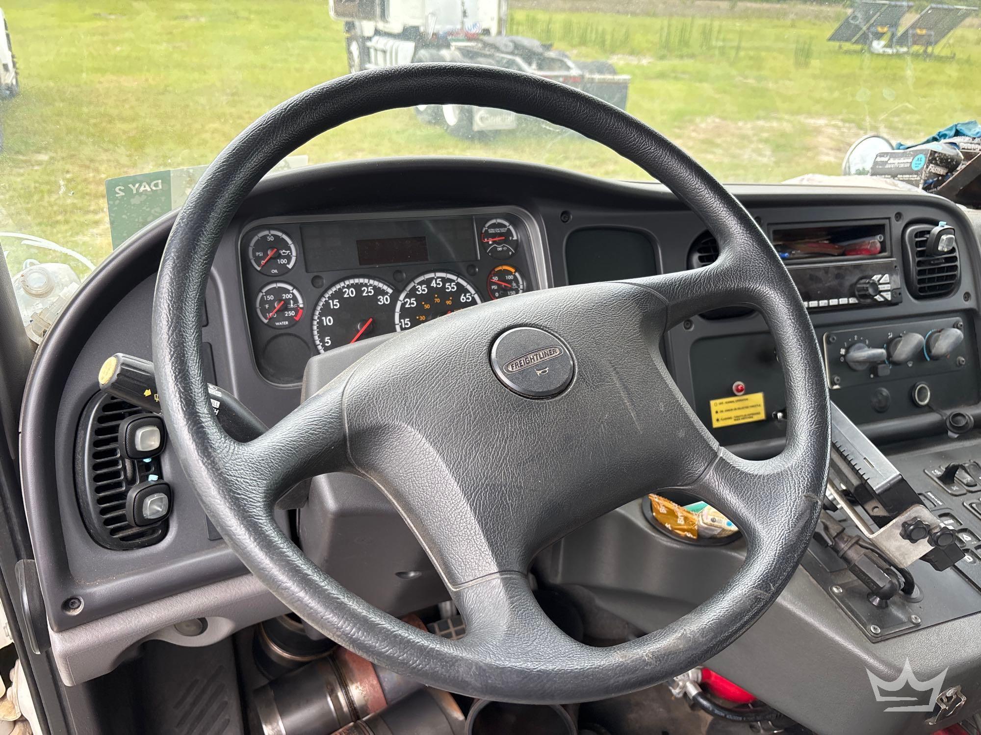 2019 Freightliner M2 106