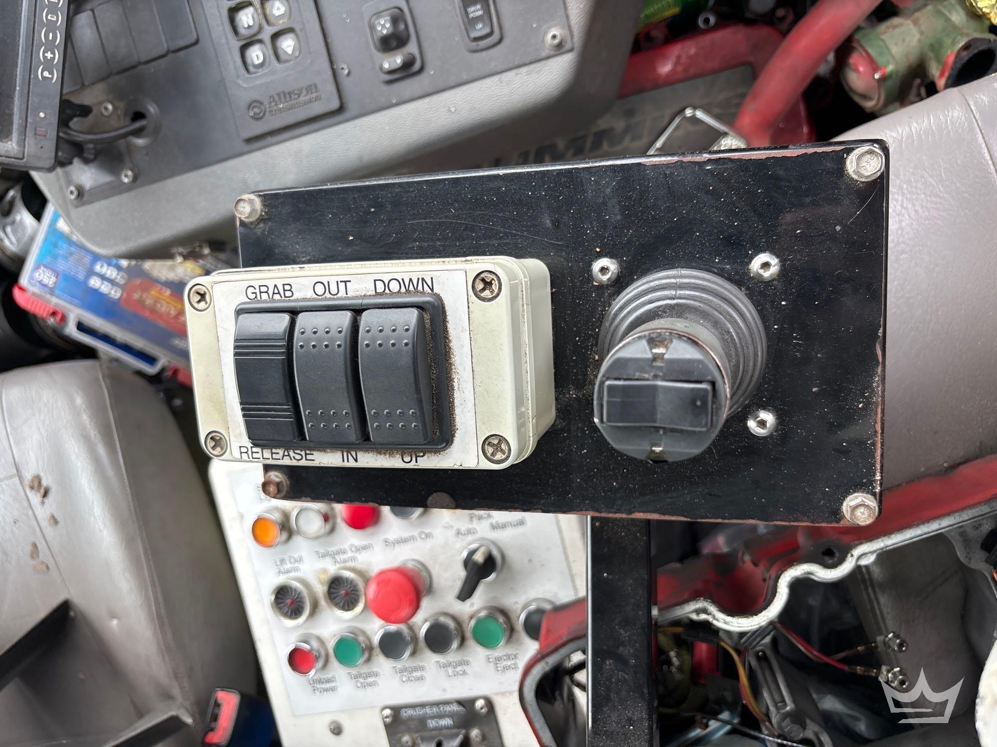 2019 Freightliner M2 106