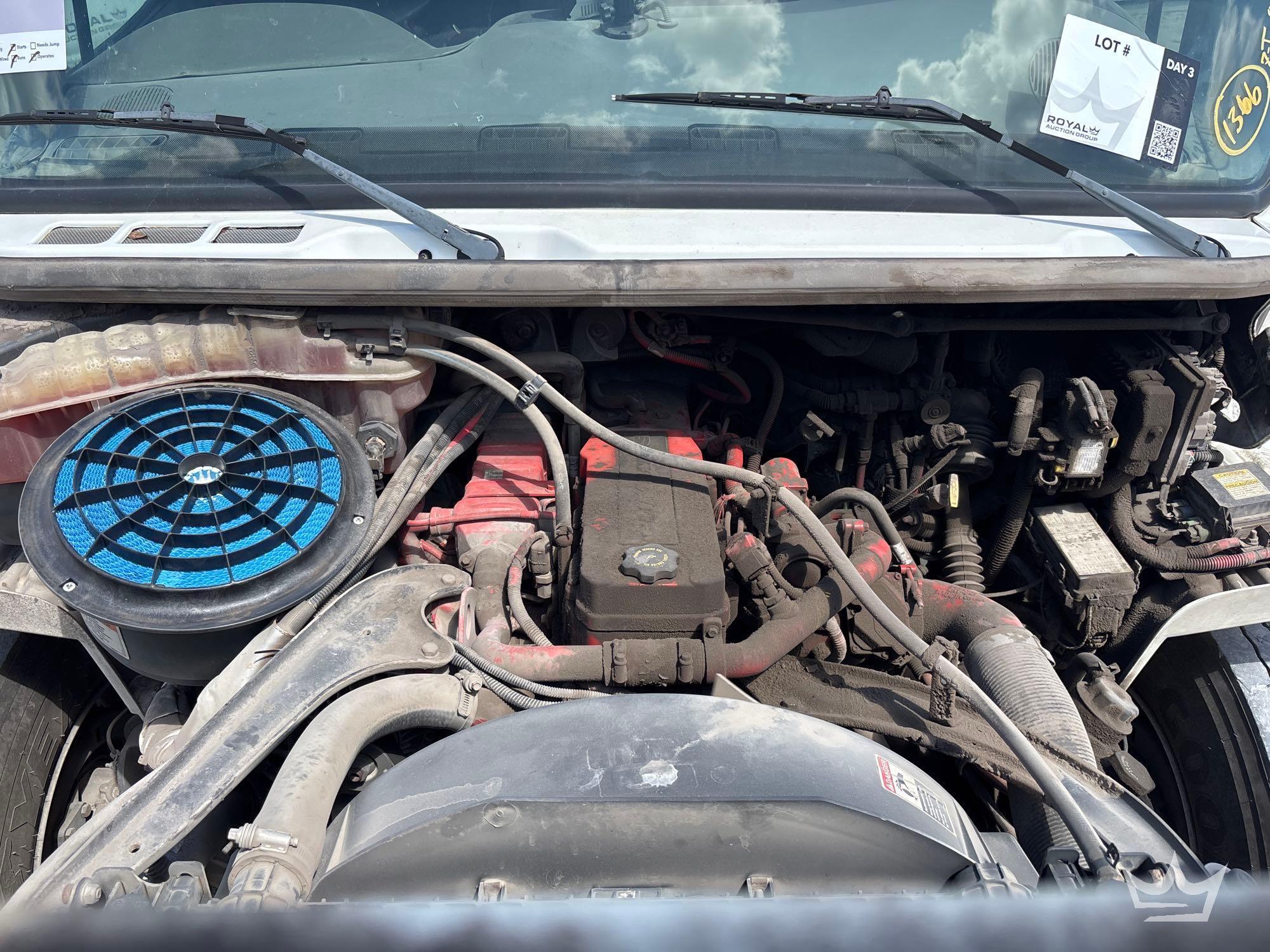 2017 Freightliner M2 106