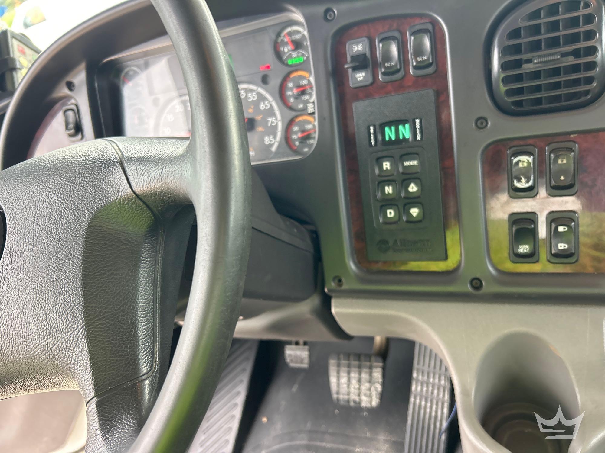 2020 Freightliner M2 106