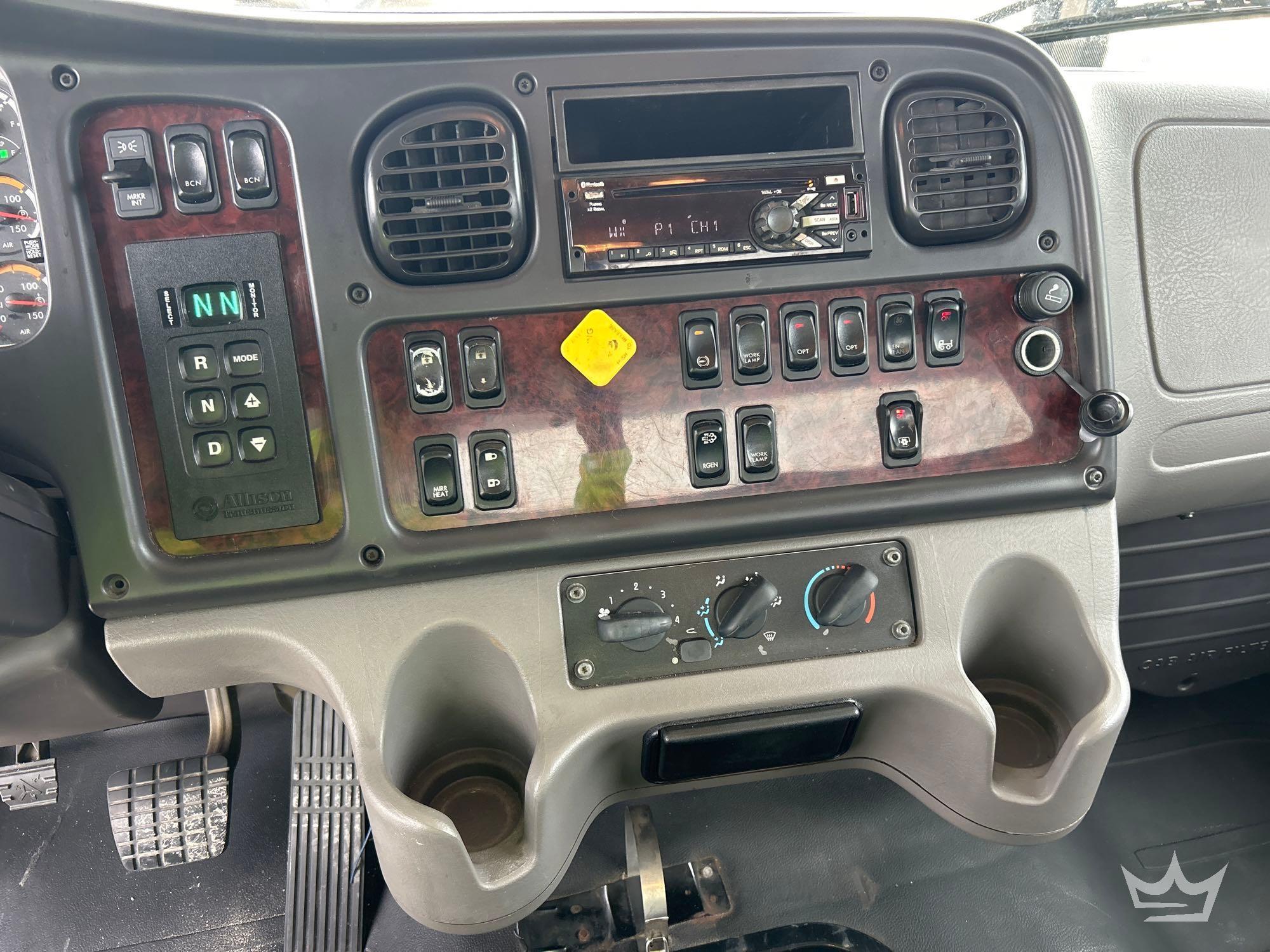 2020 Freightliner M2 106