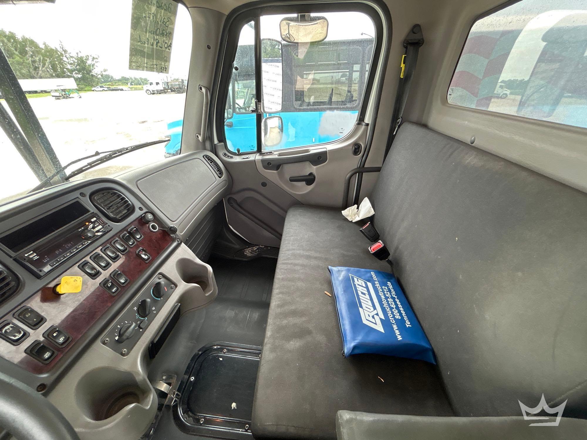 2020 Freightliner M2 106