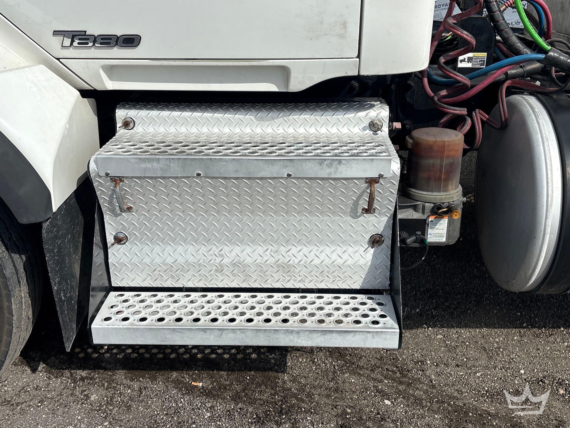 2019 Kenworth T880