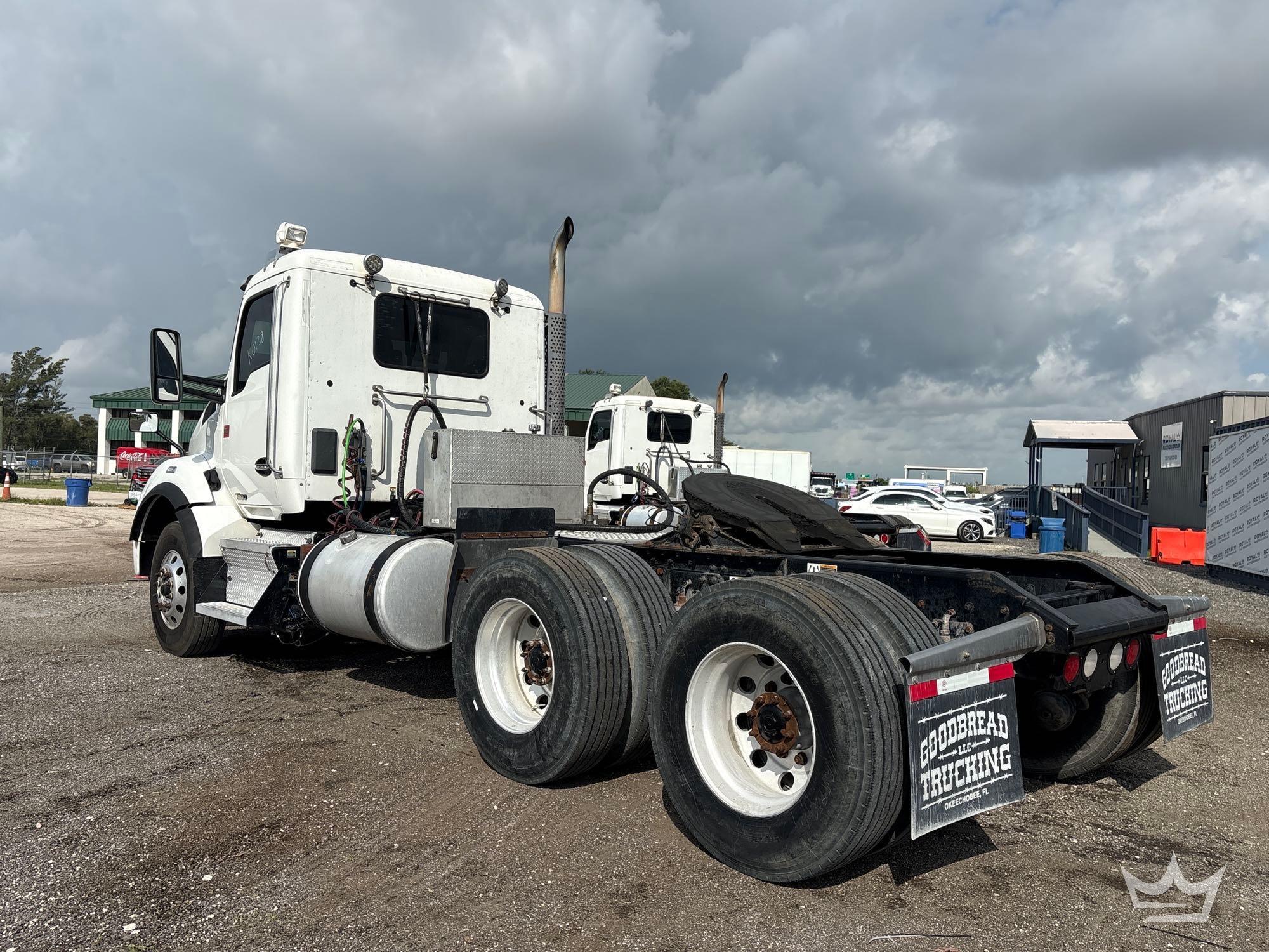 2019 Kenworth T880