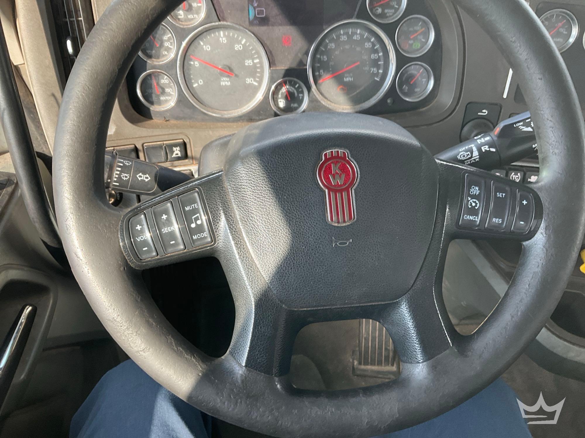 2019 Kenworth T880