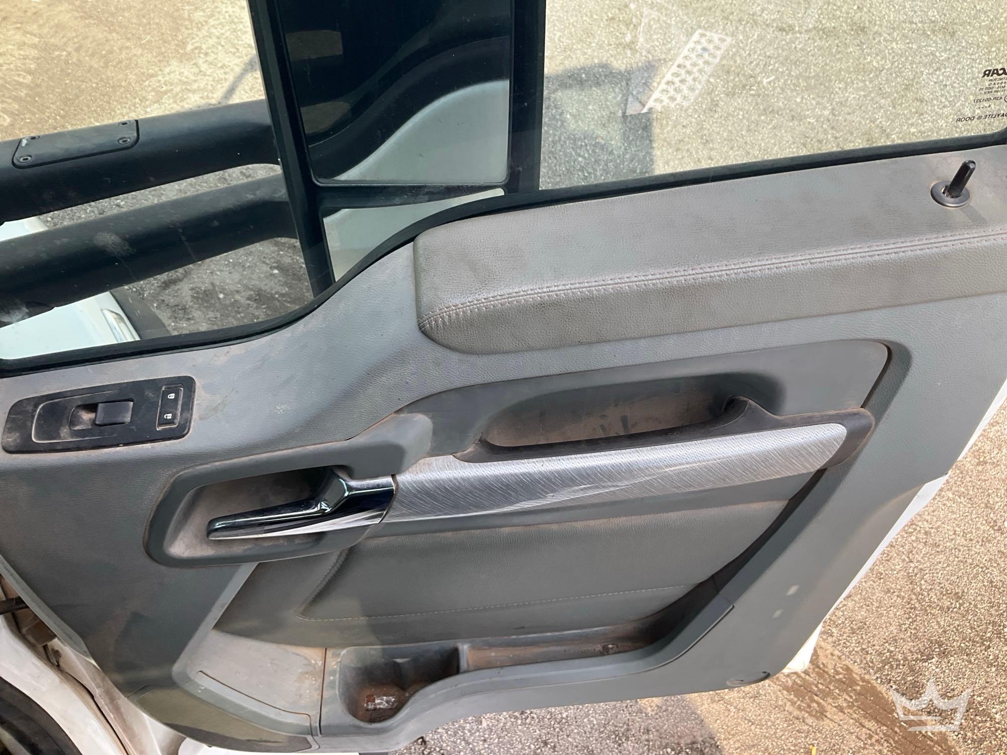 2019 Kenworth T880