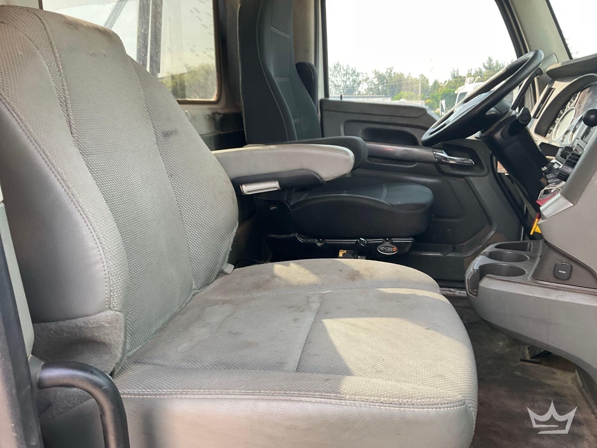 2019 Kenworth T880