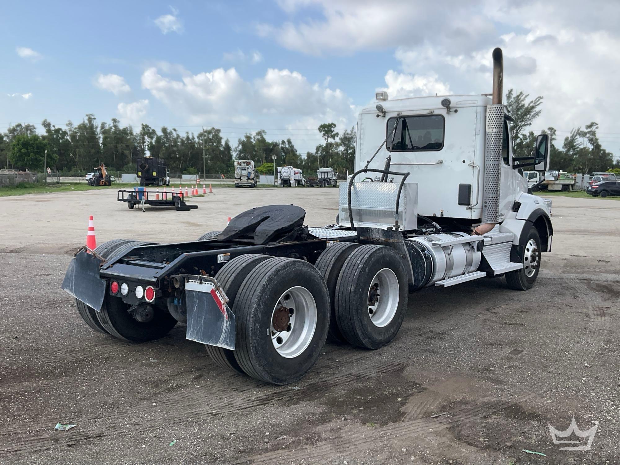 2019 Kenworth T880