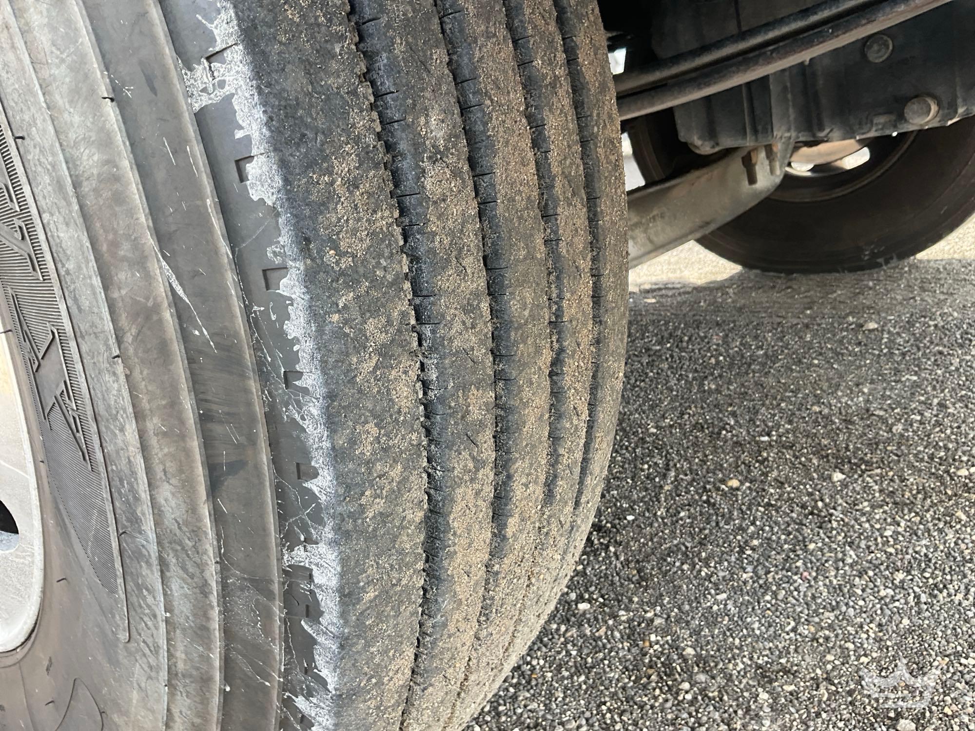 2019 Kenworth T880