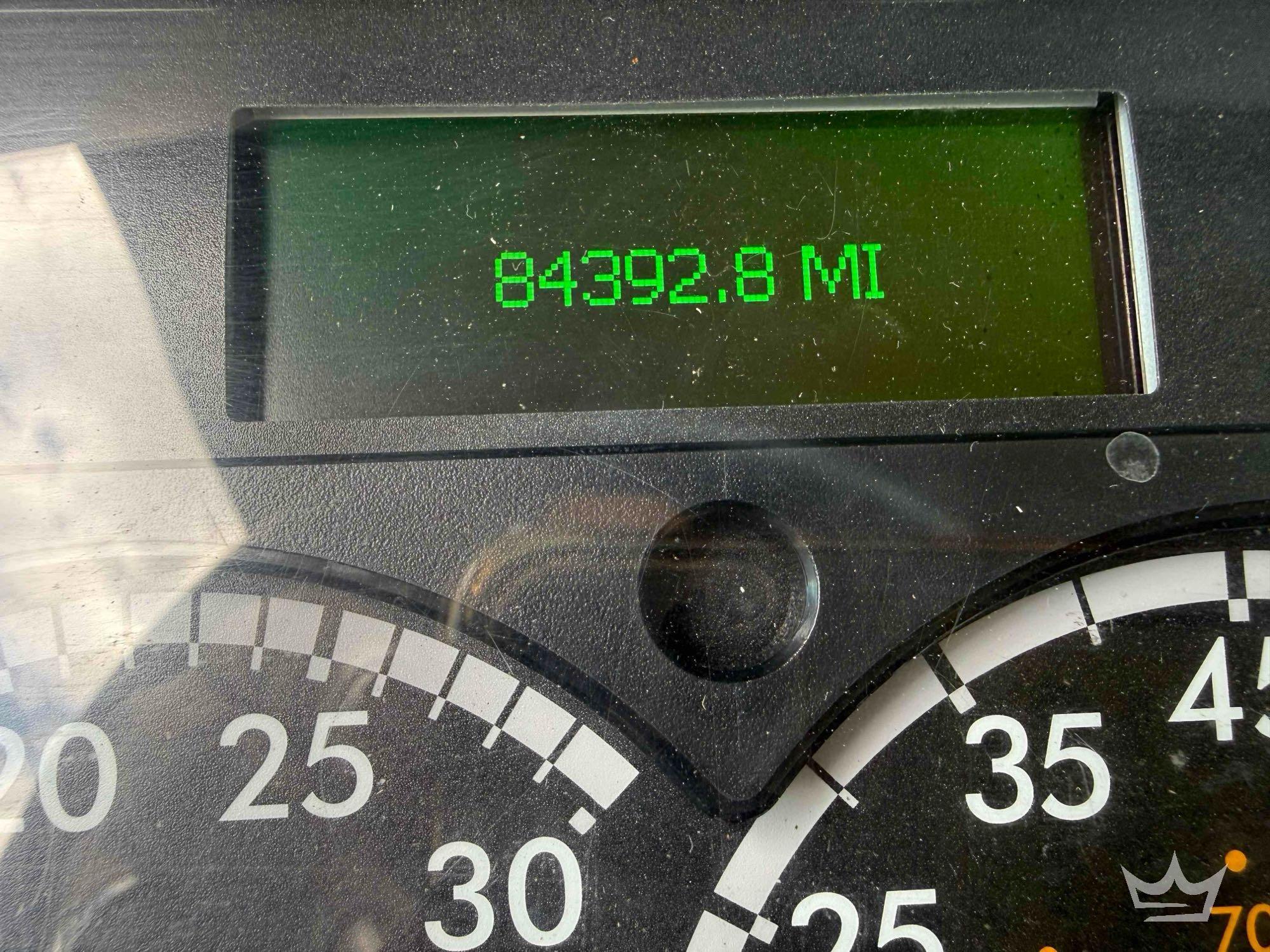 2013 Freightliner M2112