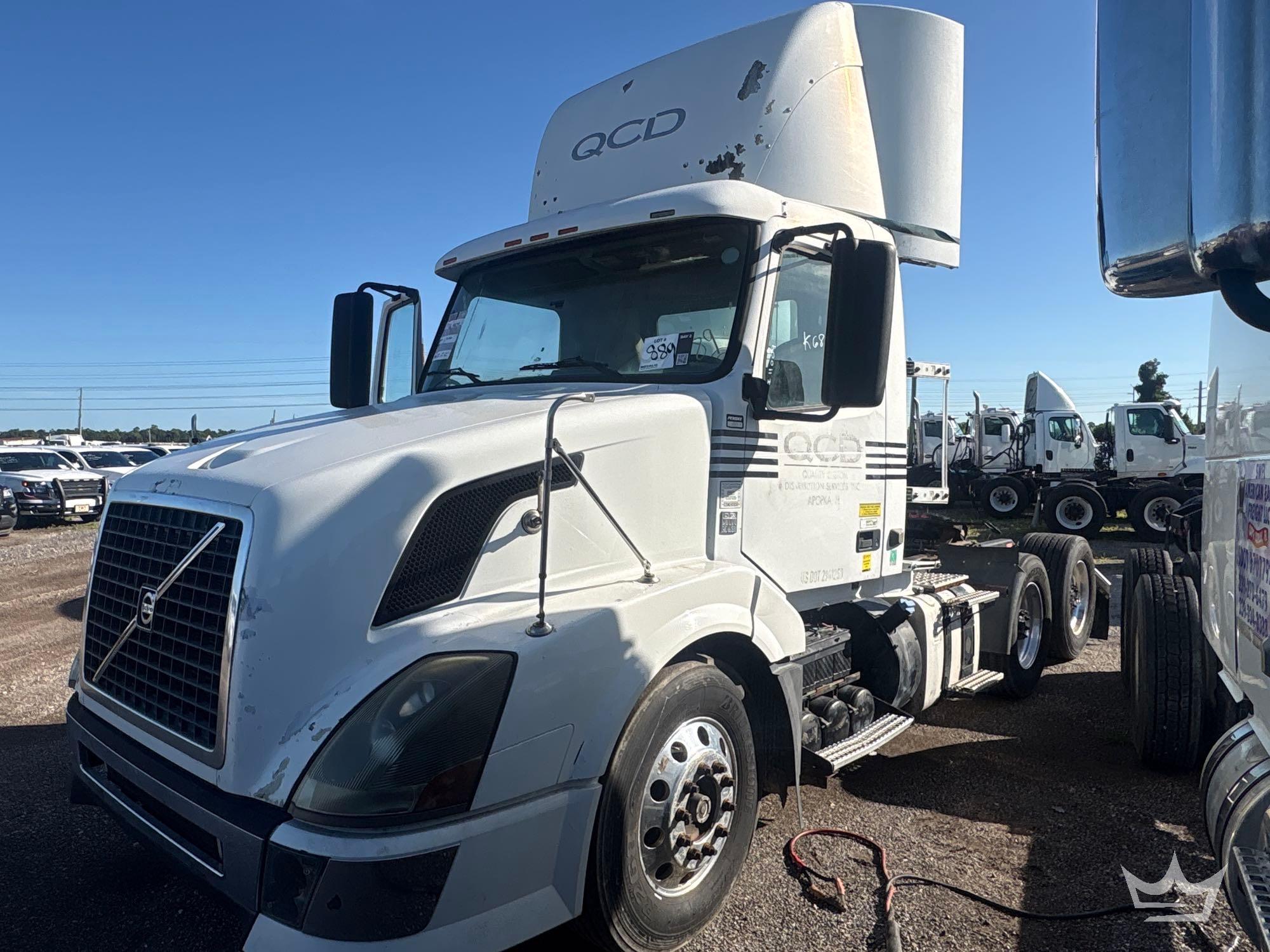 2011 Volvo VNL