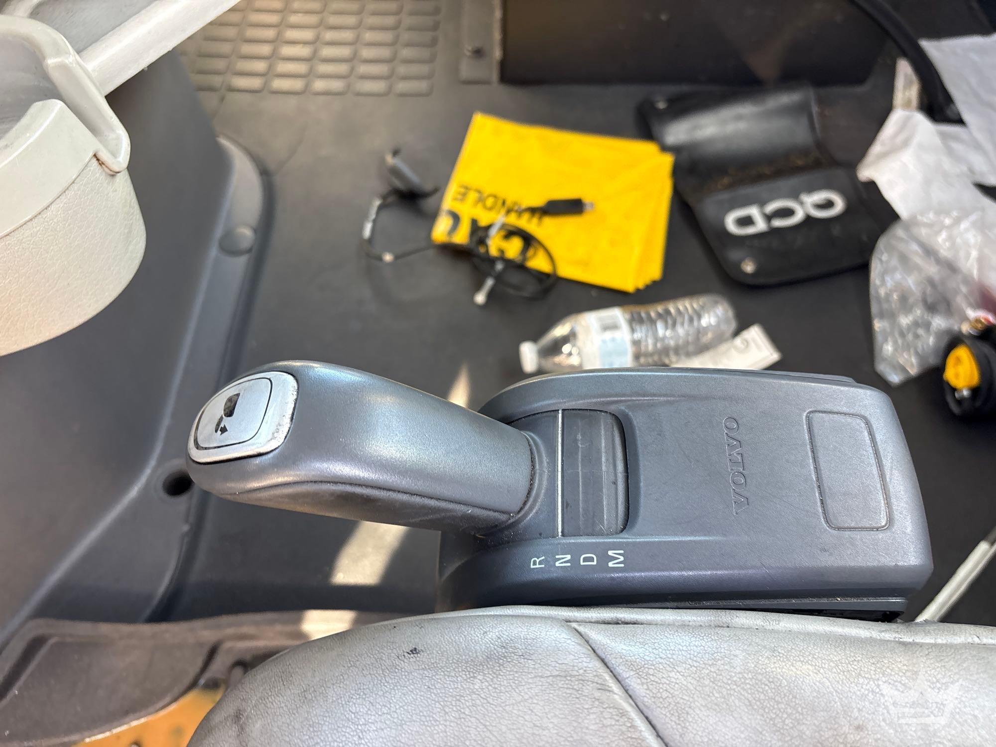2011 Volvo VNL