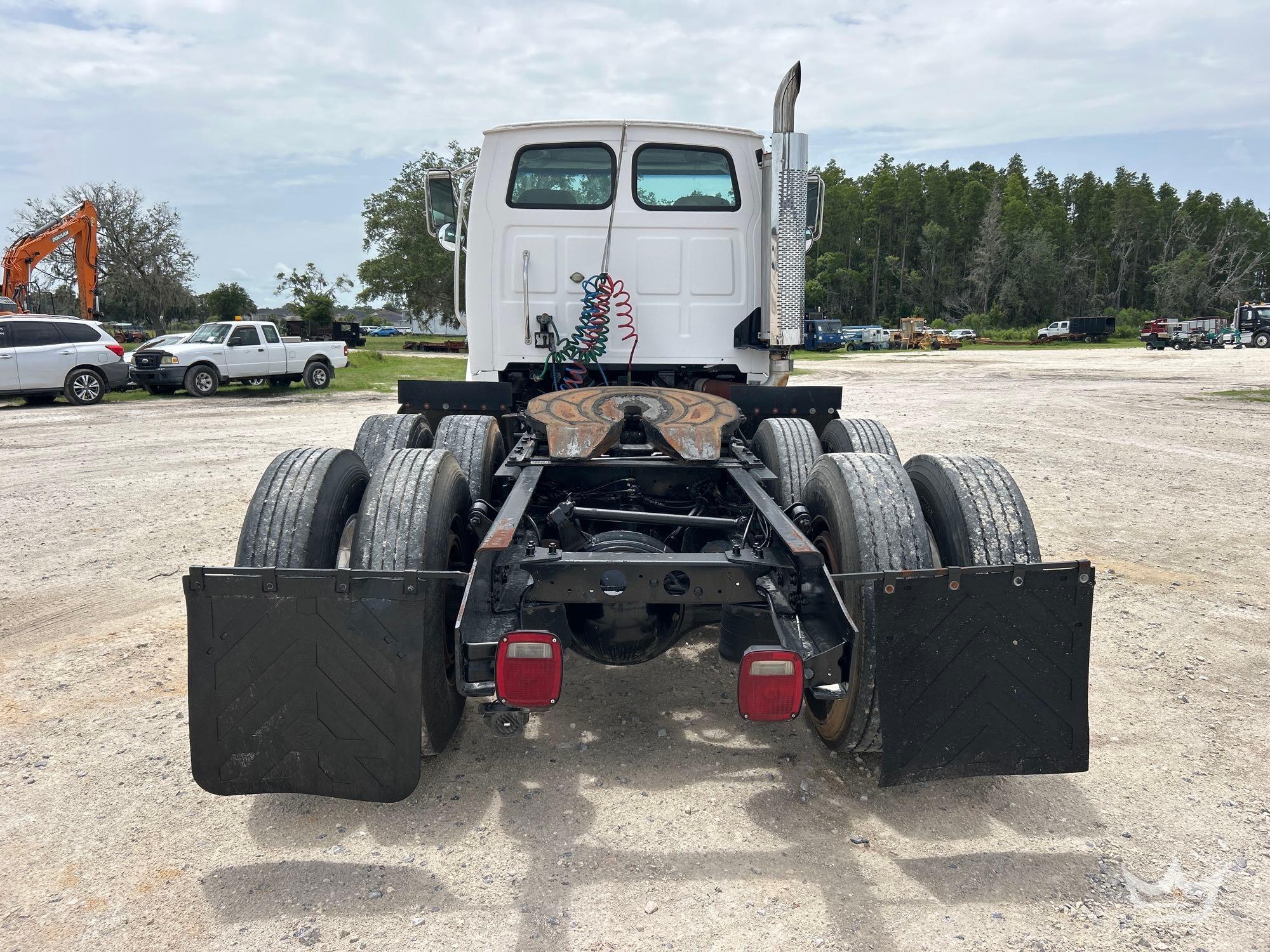 2003 Sterling L9500