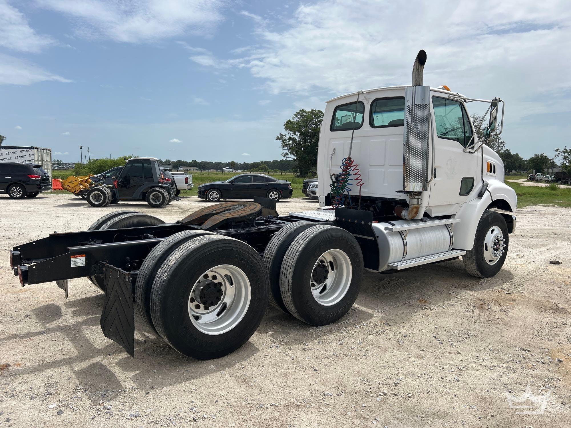 2003 Sterling L9500