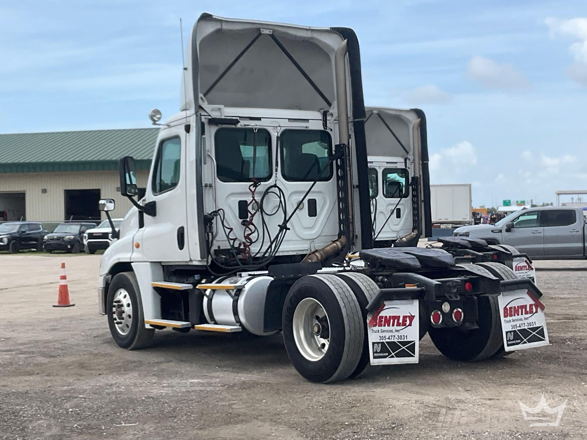 2017 Freightliner Cascadia 125