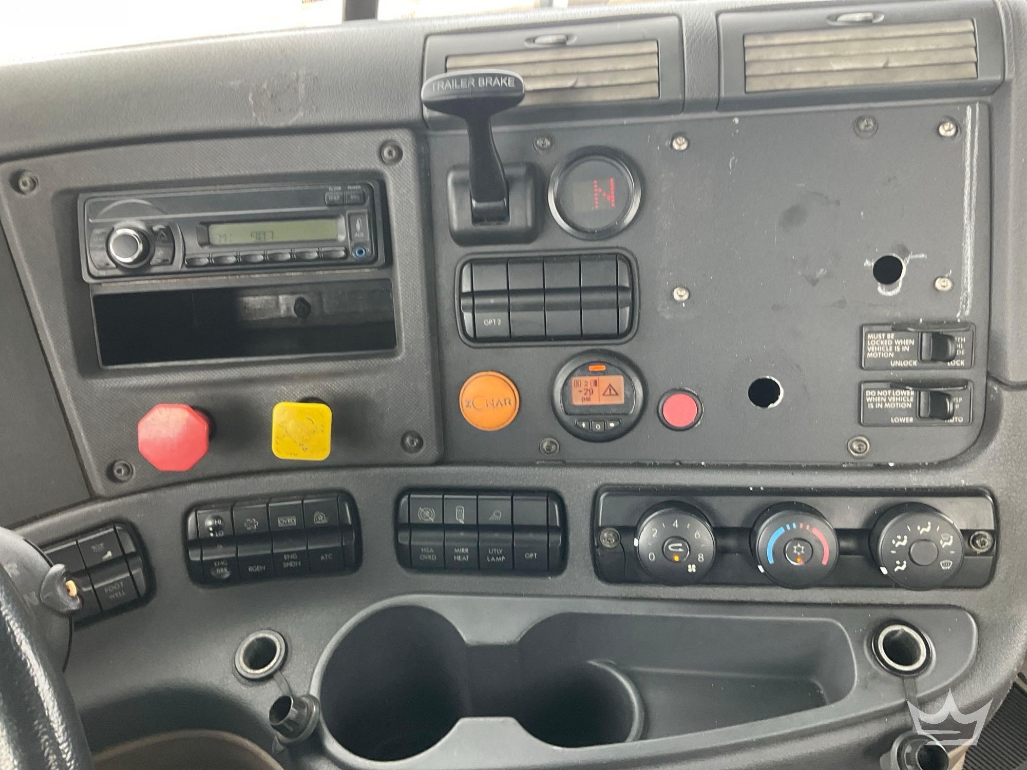 2017 Freightliner Cascadia 125