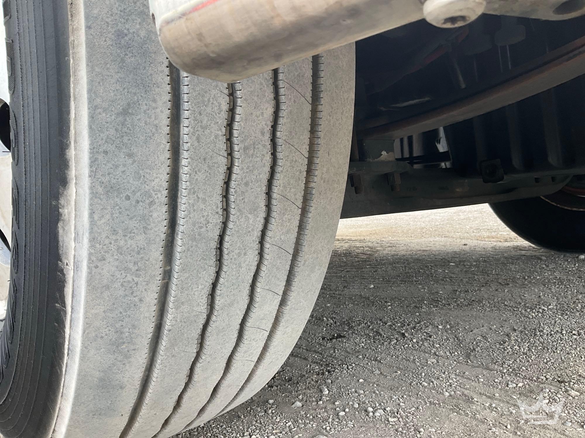2017 Freightliner Cascadia 125