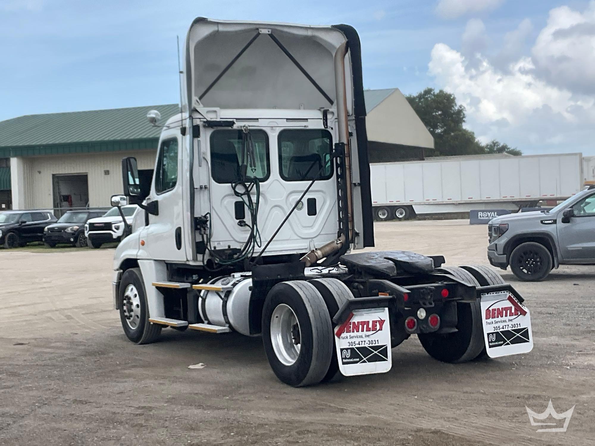 2017 Freightliner Cascadia 125