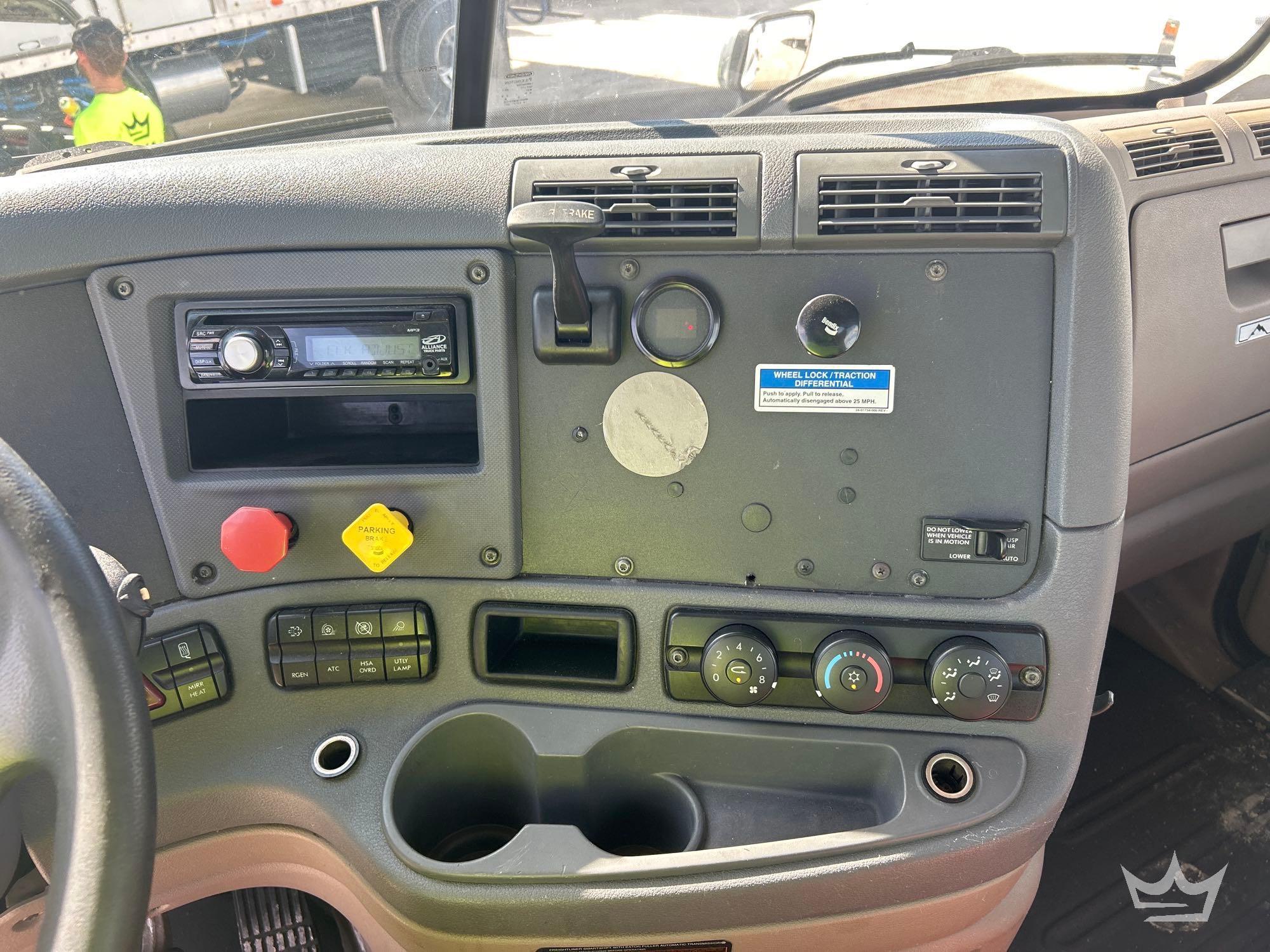 2014 Freightliner Cascadia
