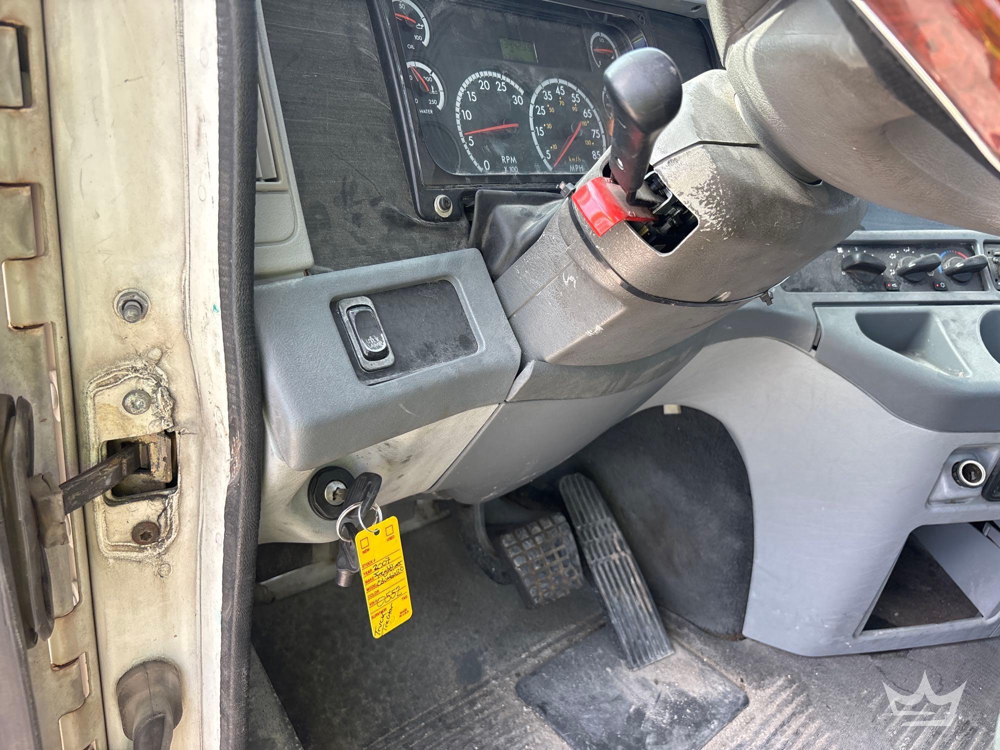 2007 Freightliner Columbia 120