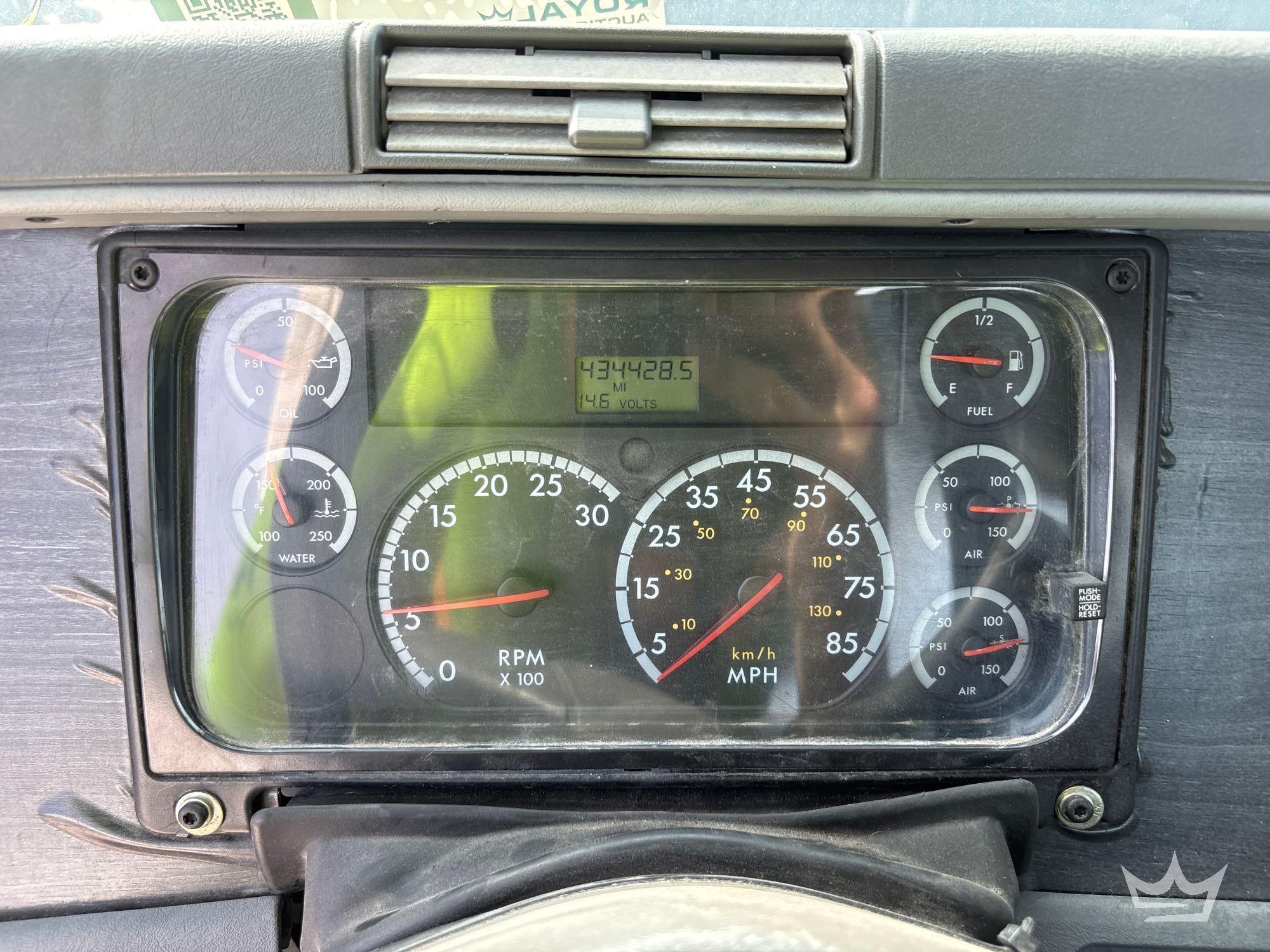 2007 Freightliner Columbia 120