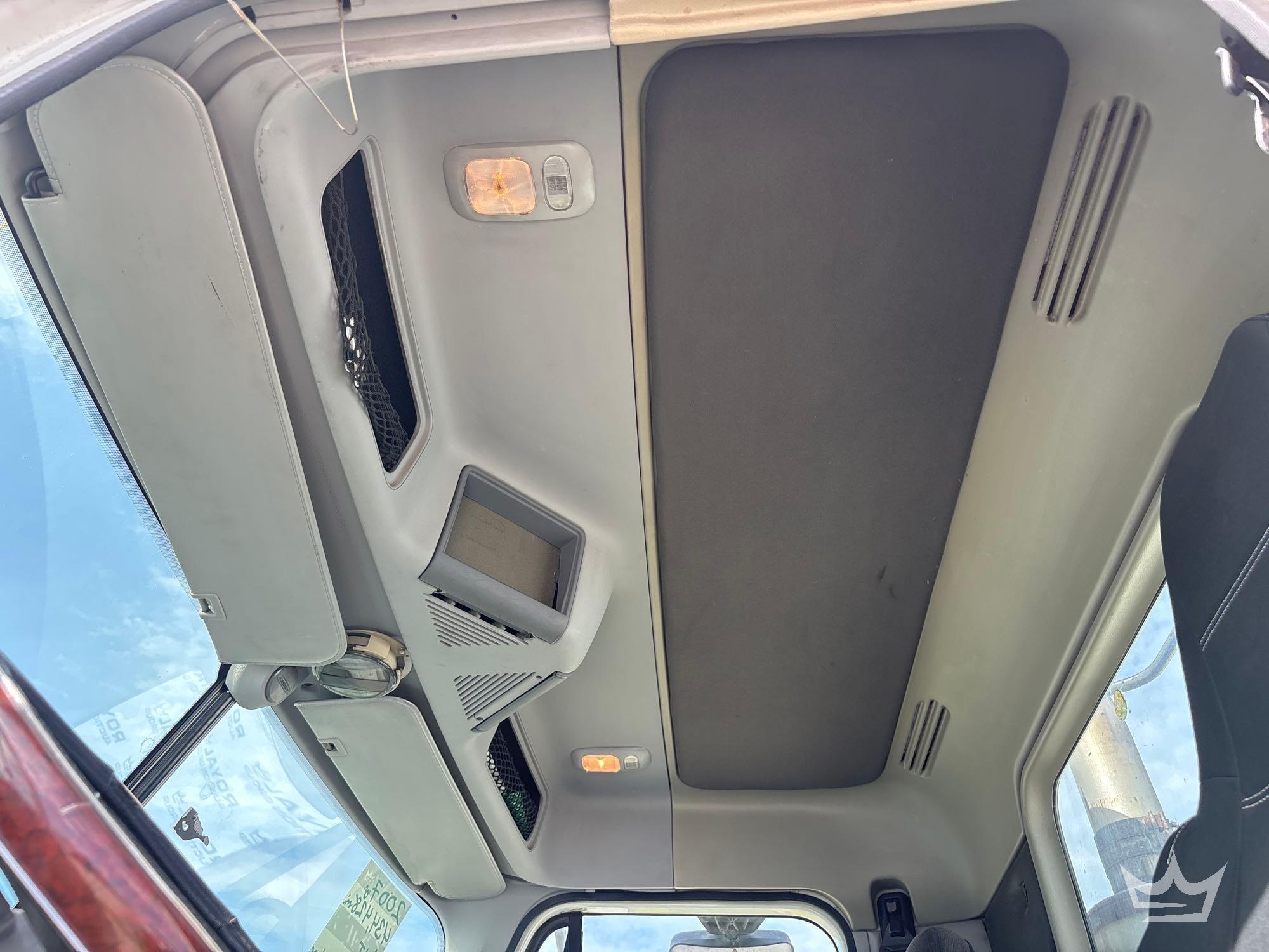 2007 Freightliner Columbia 120
