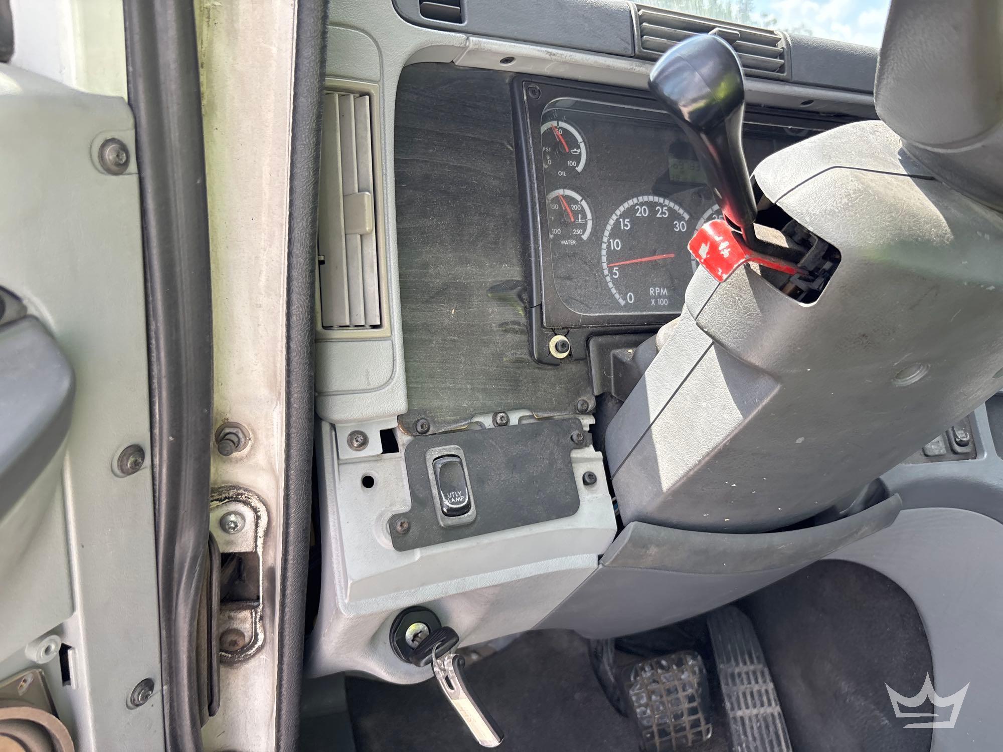 2007 Freightliner Columbia 120