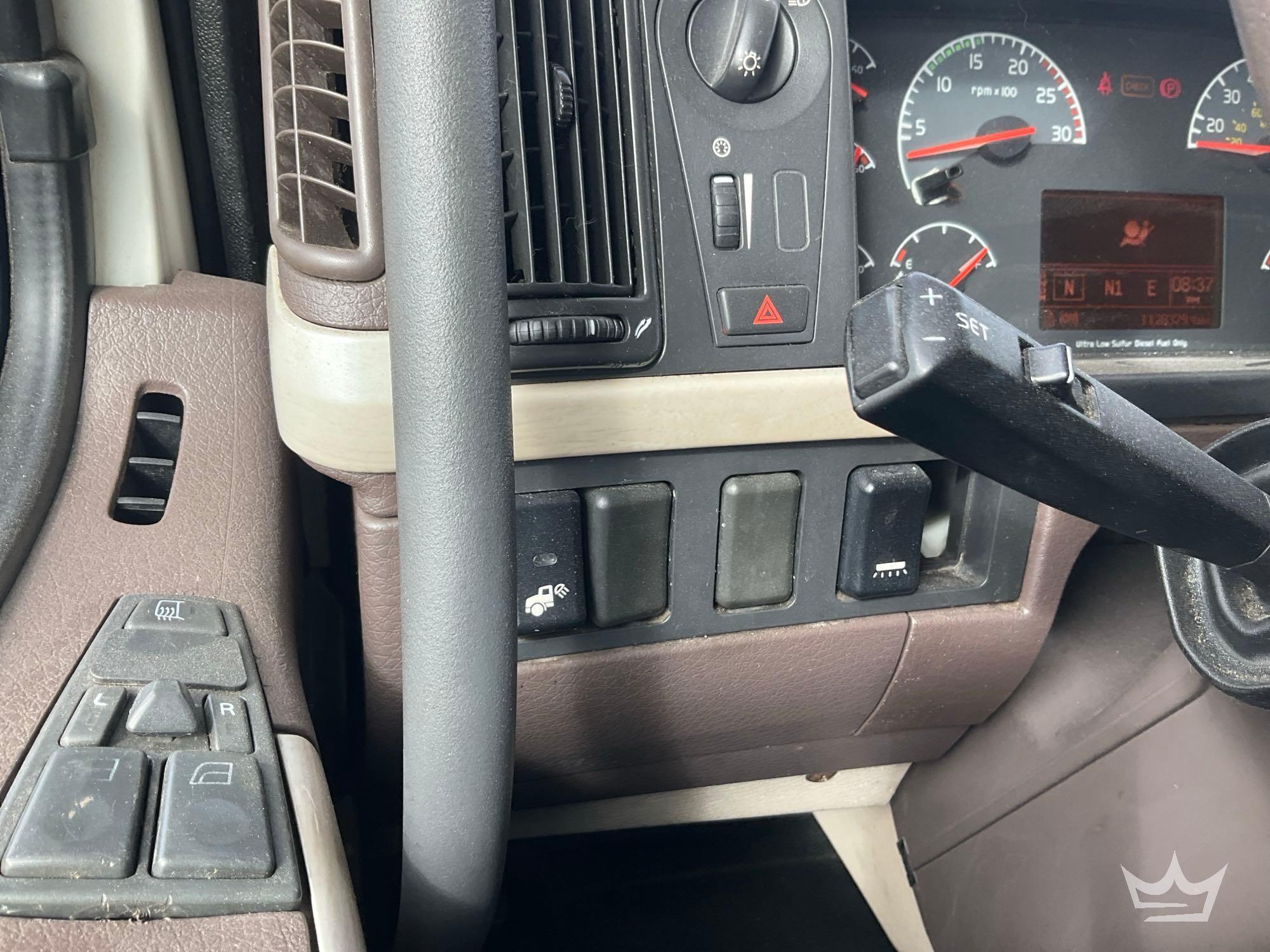 2016 Volvo VNL