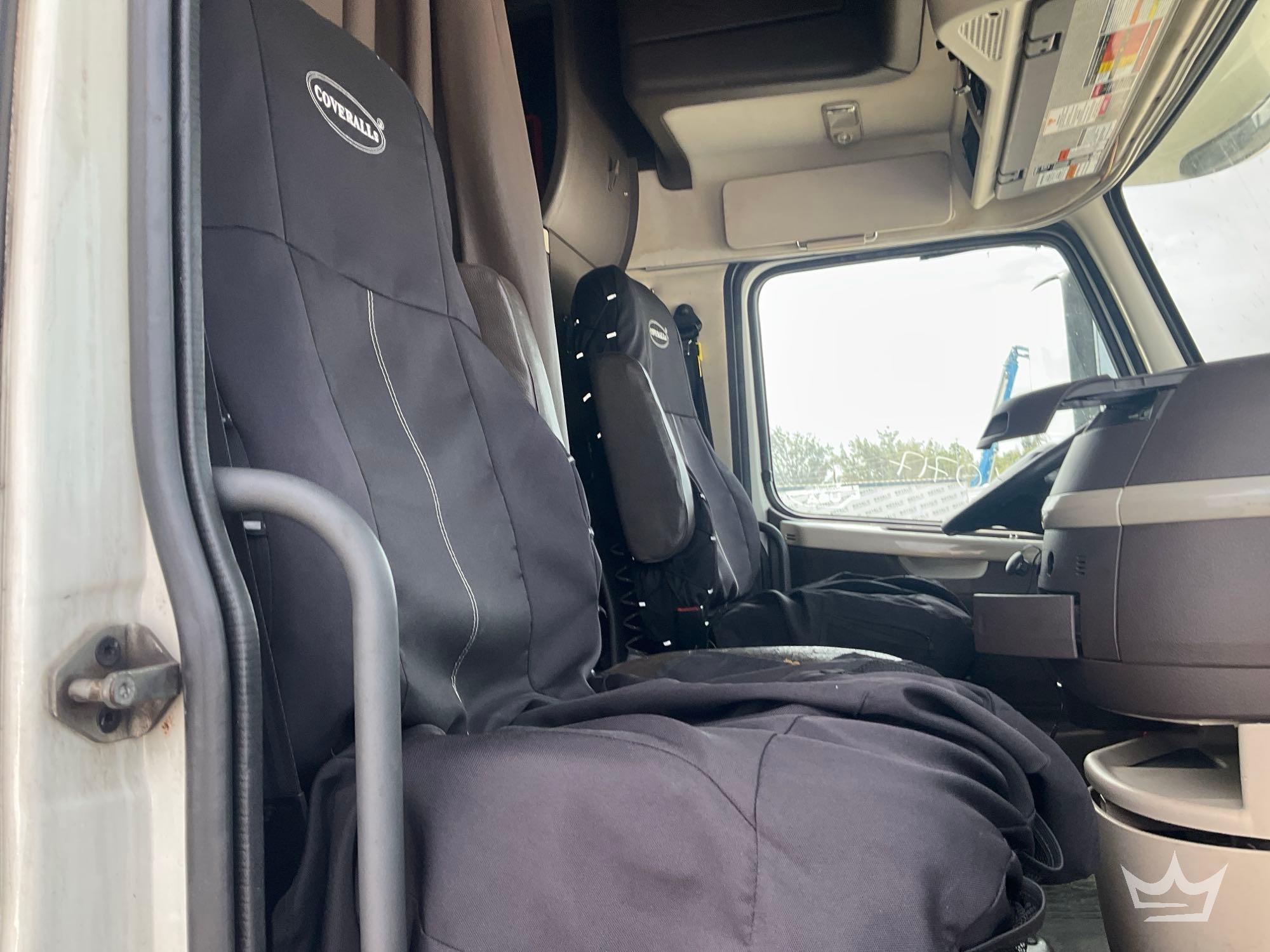 2016 Volvo VNL