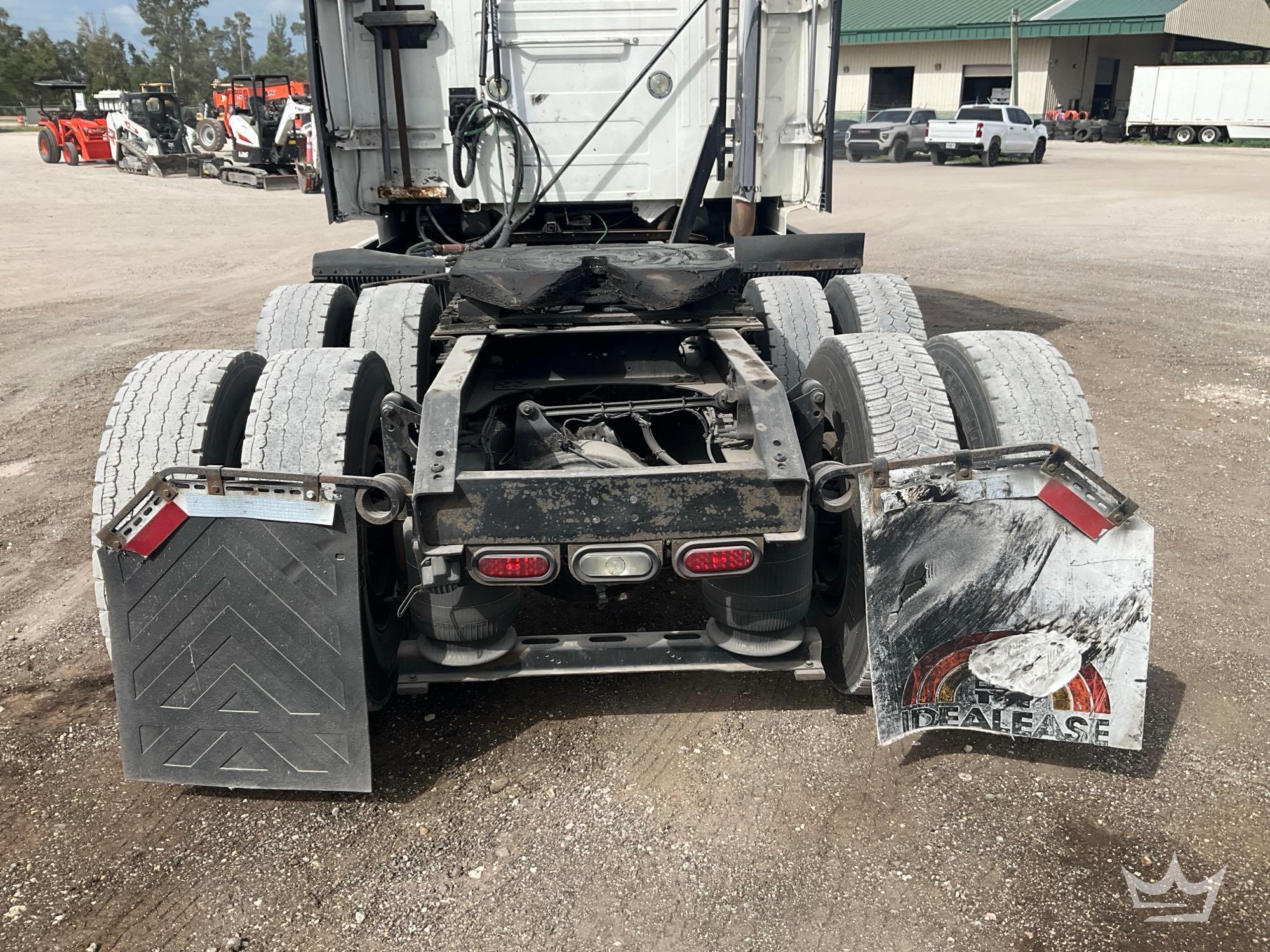 2016 Volvo VNL