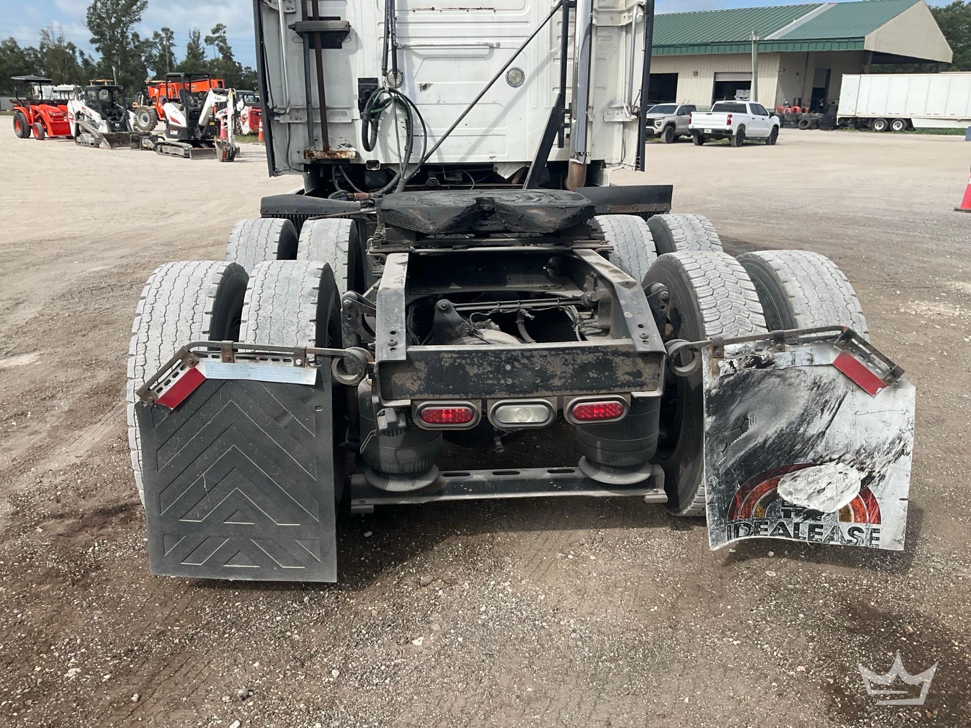 2016 Volvo VNL