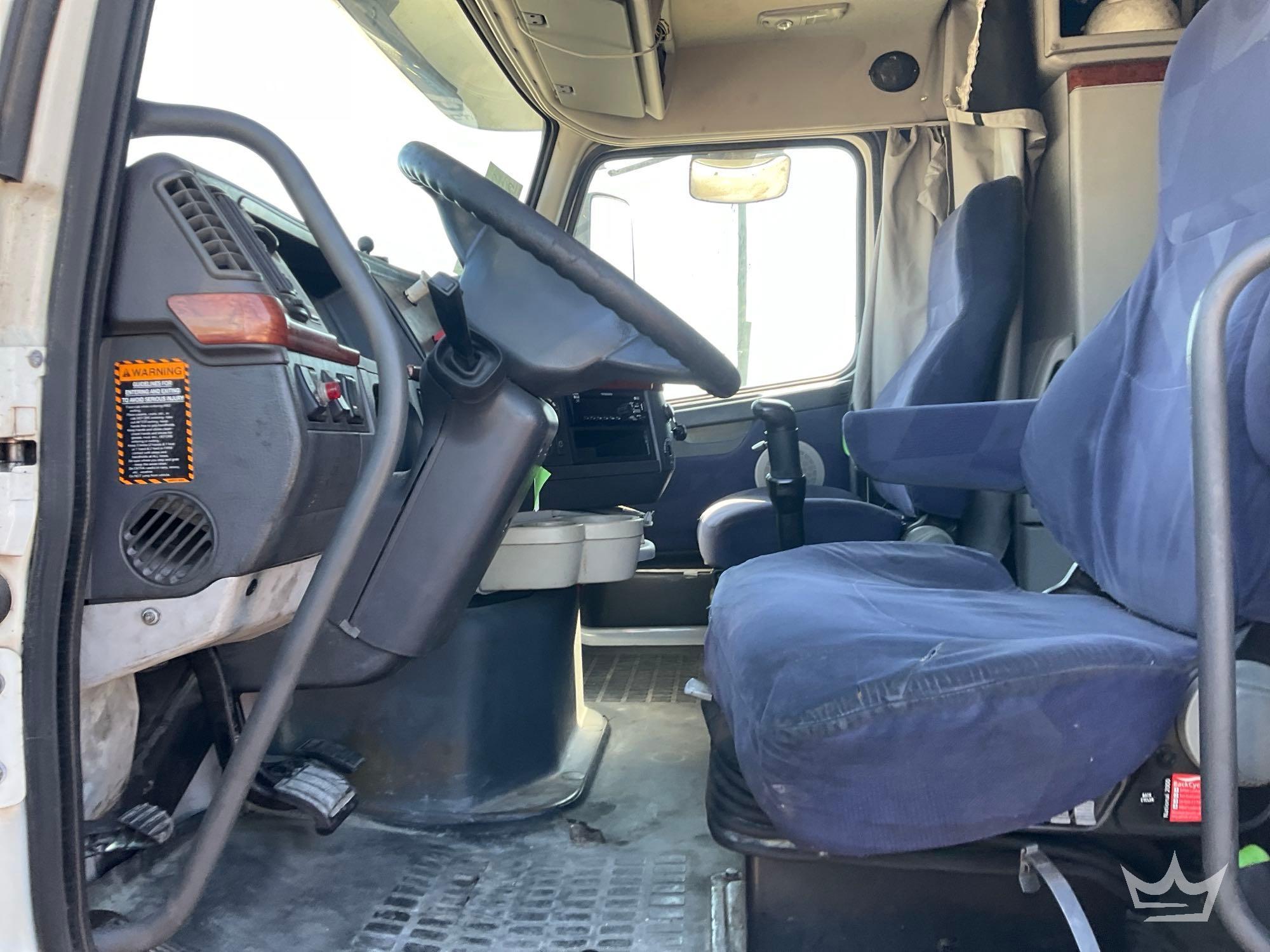 2012 Volvo VNL