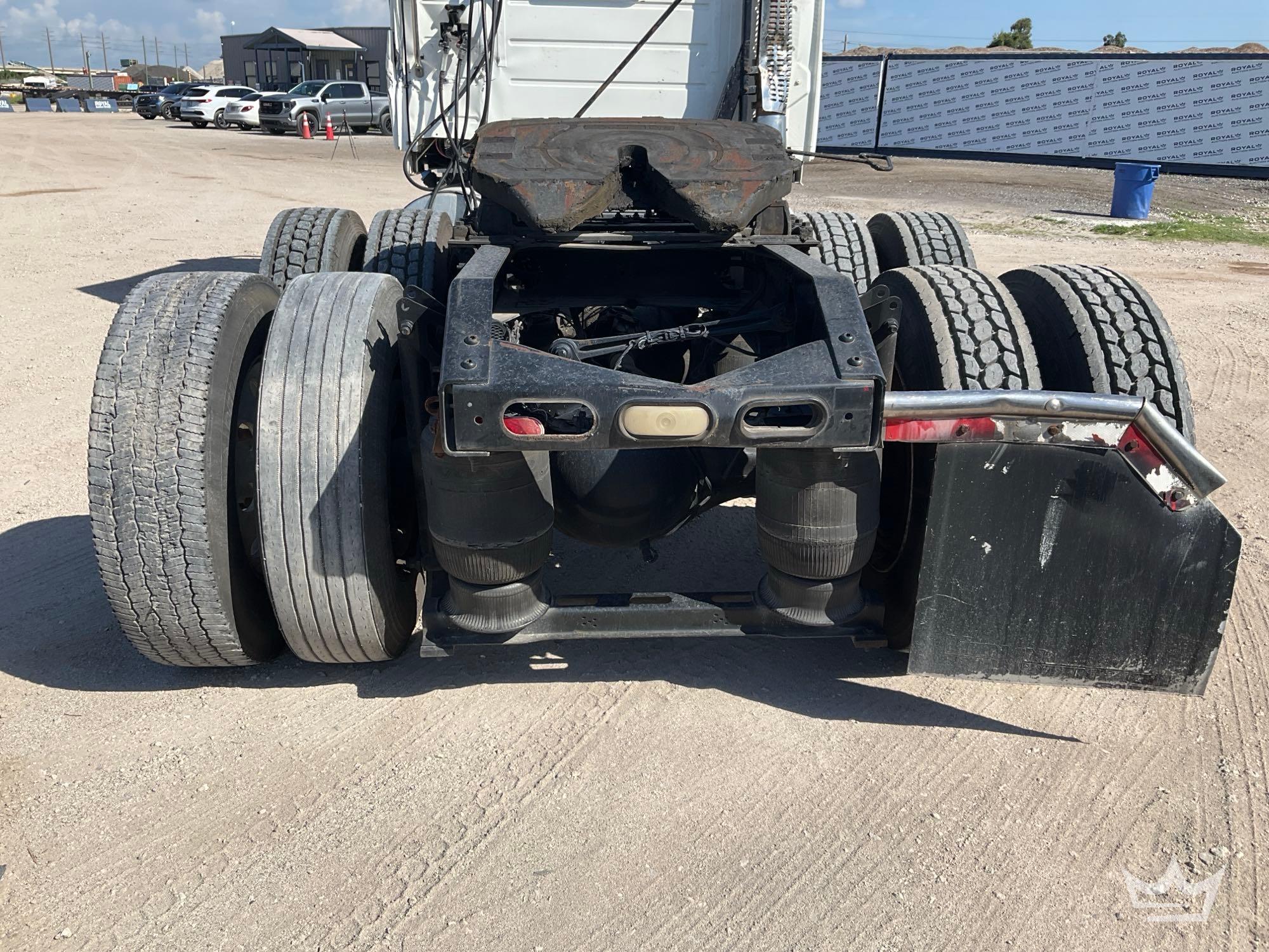 2012 Volvo VNL