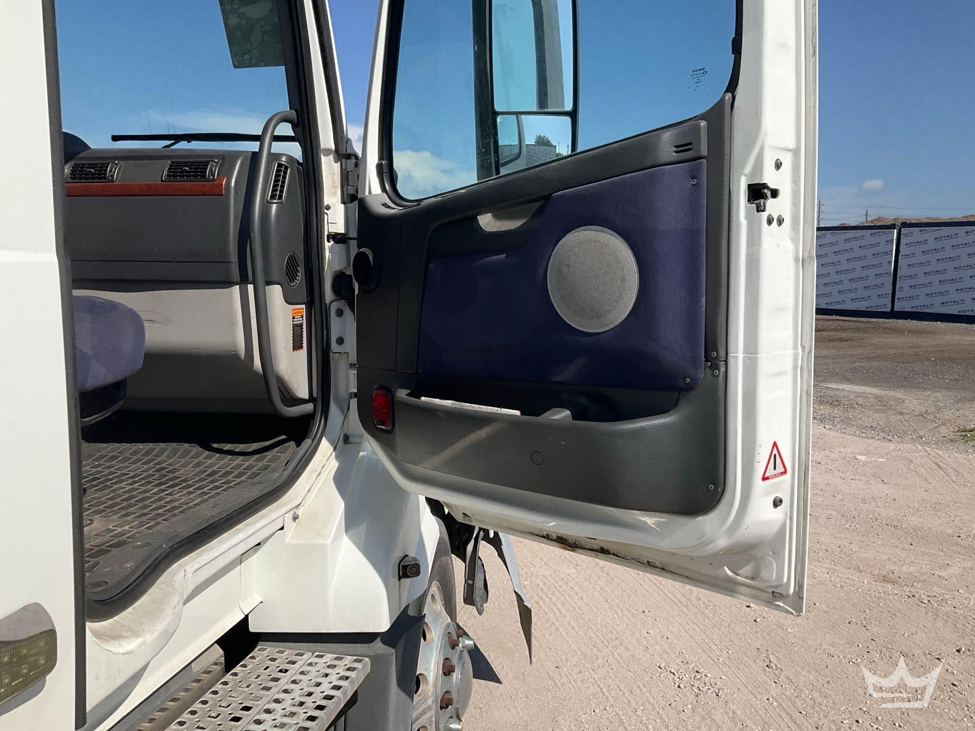 2012 Volvo VNL