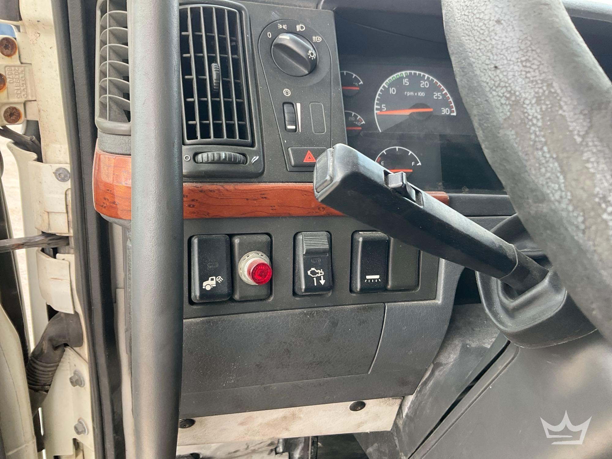 2012 Volvo VNL