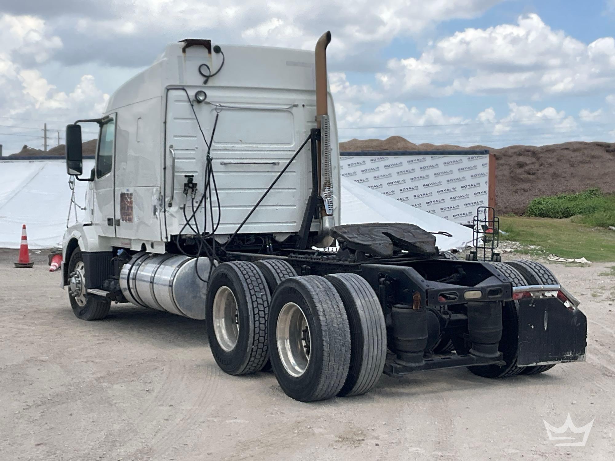 2012 Volvo VNL