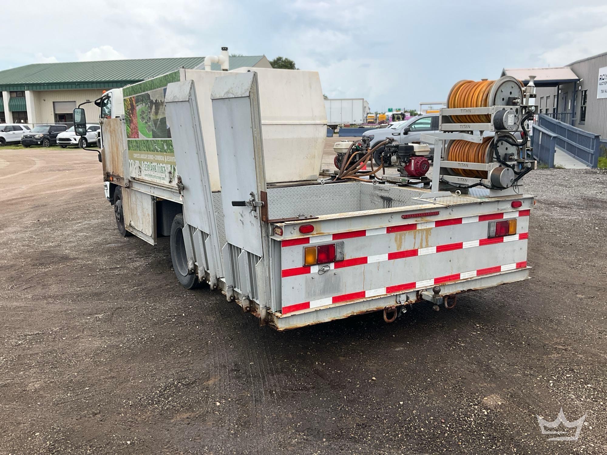 2015 Isuzu NPR HD
