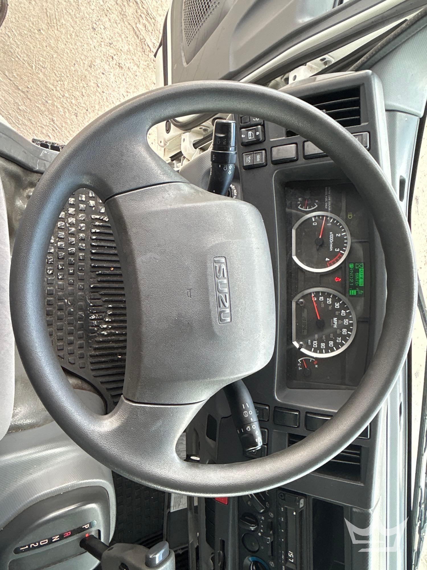 2019 Isuzu NRR