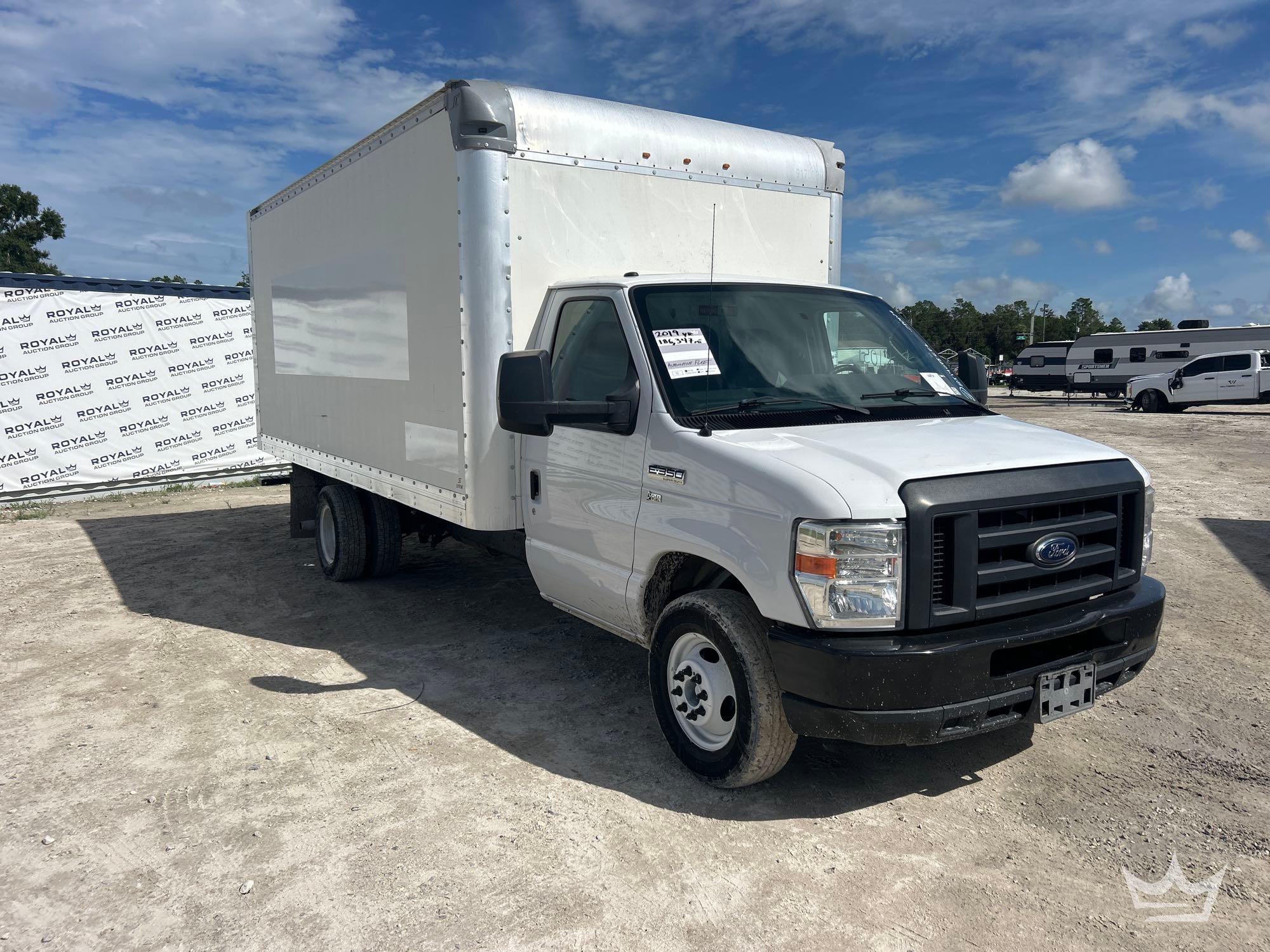 2019 Ford E350