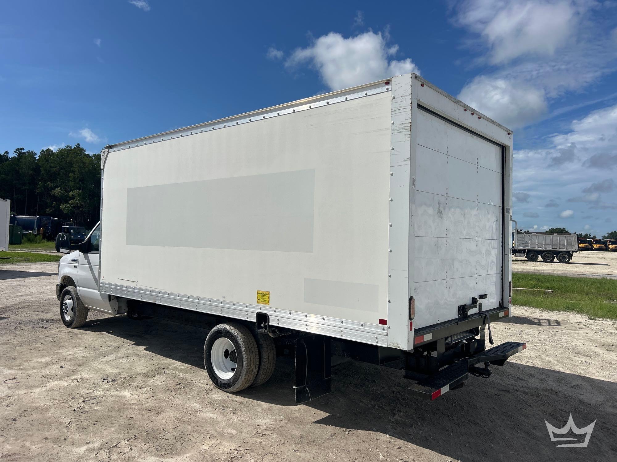2019 Ford E350