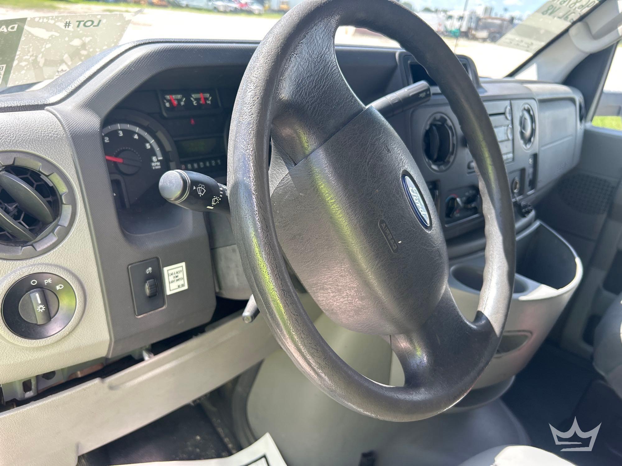 2017 Ford E350