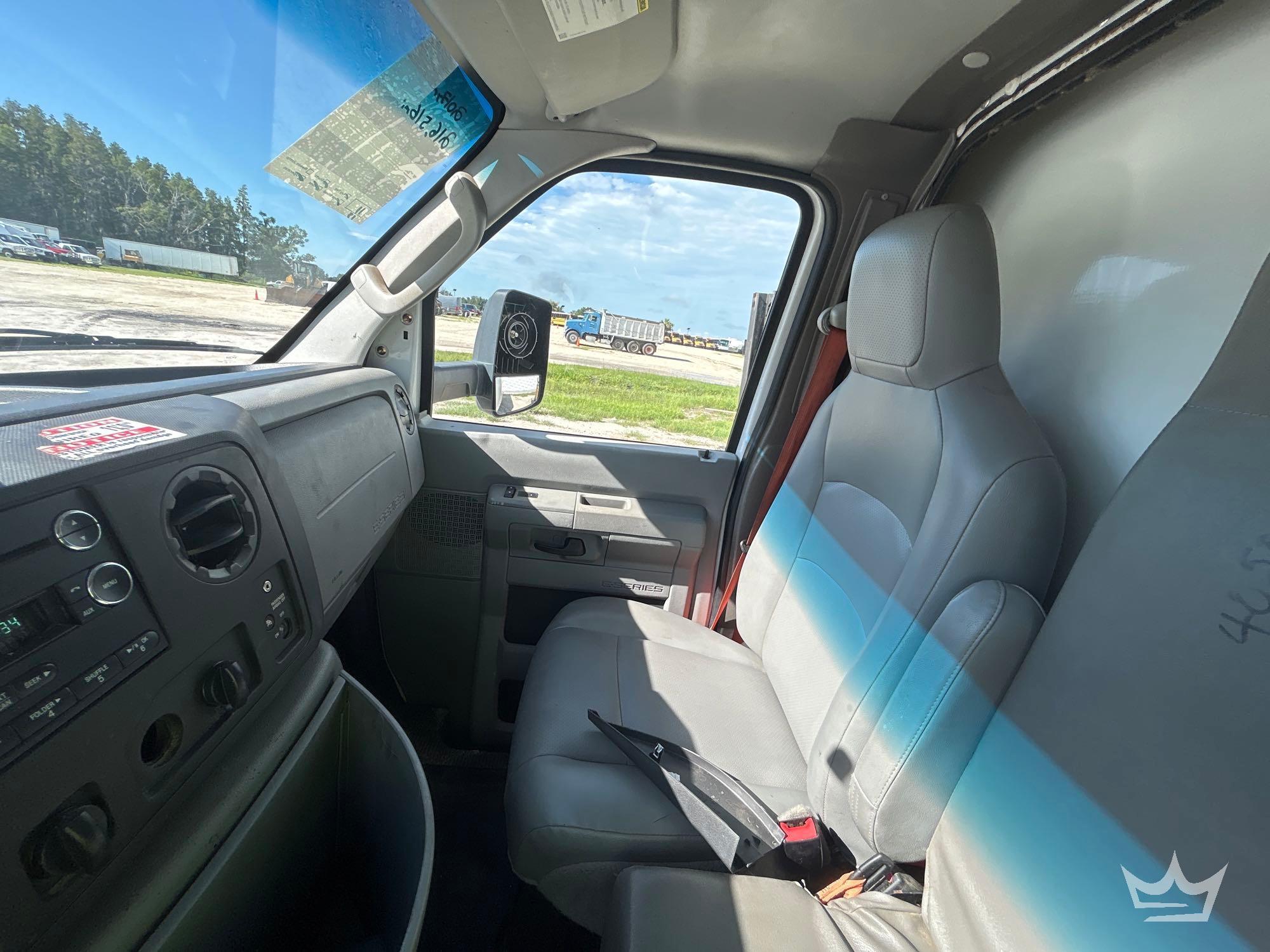 2017 Ford E350